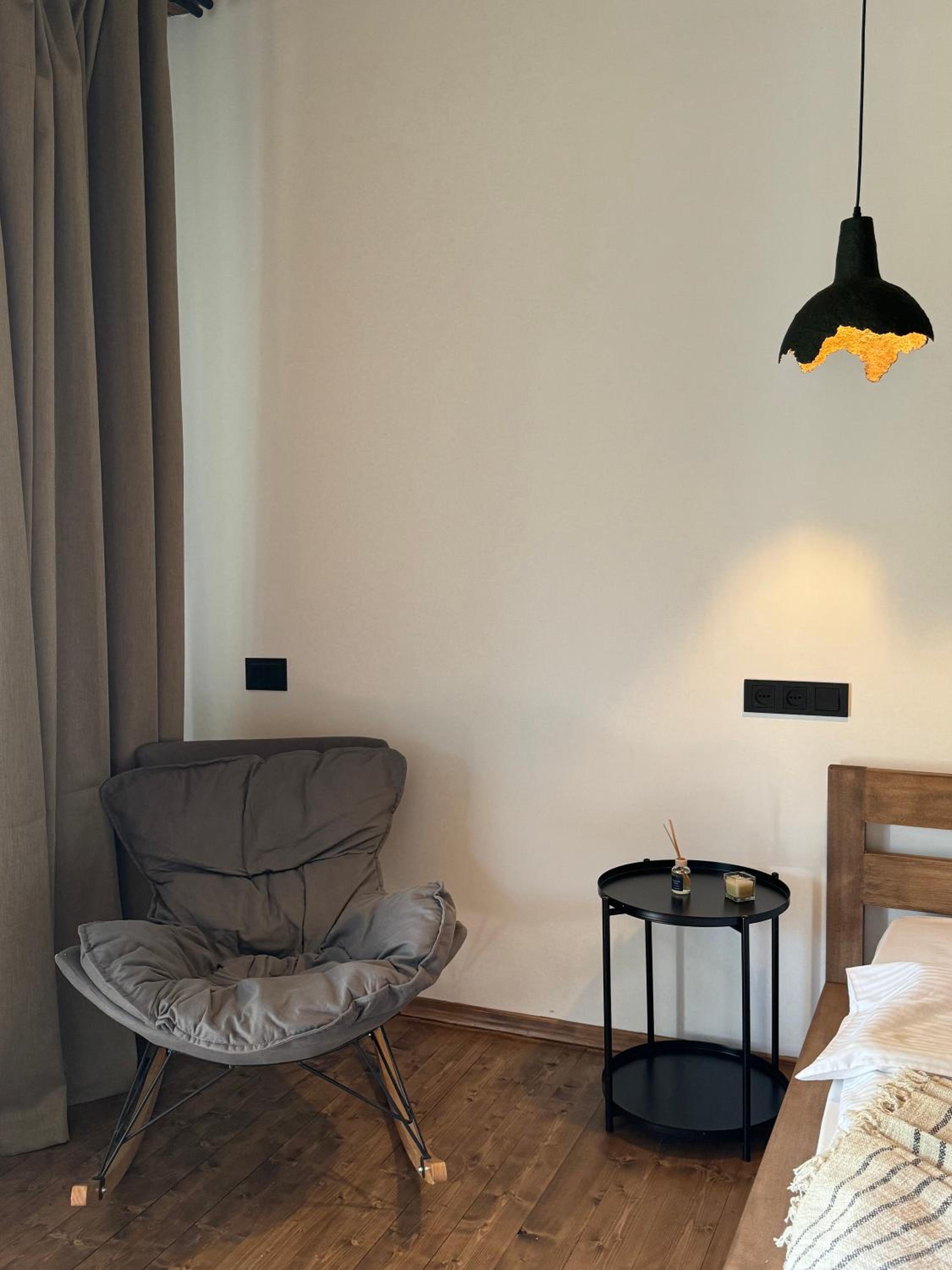 Large Double Room photo 2