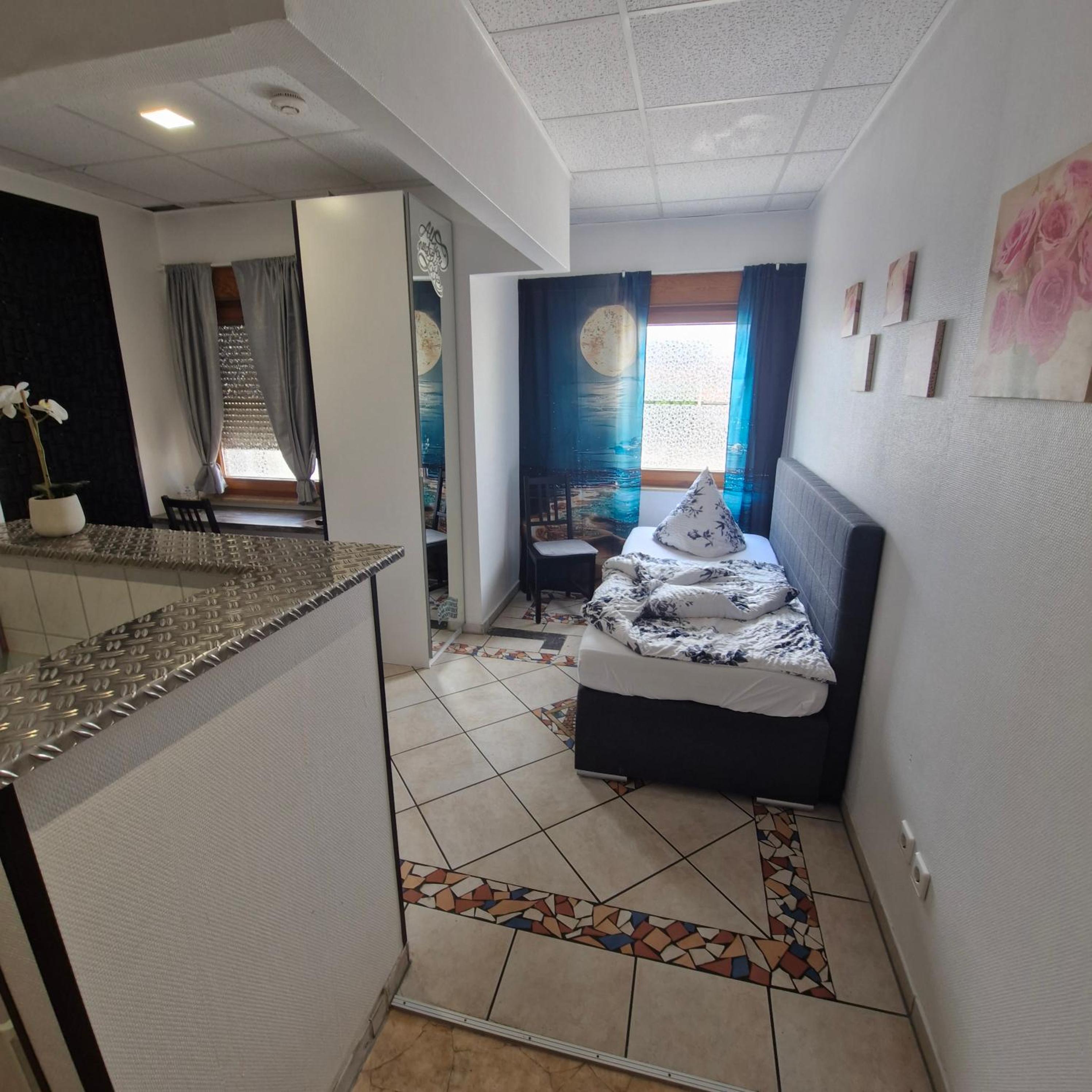 Double Room with Private Bathroom photo 1