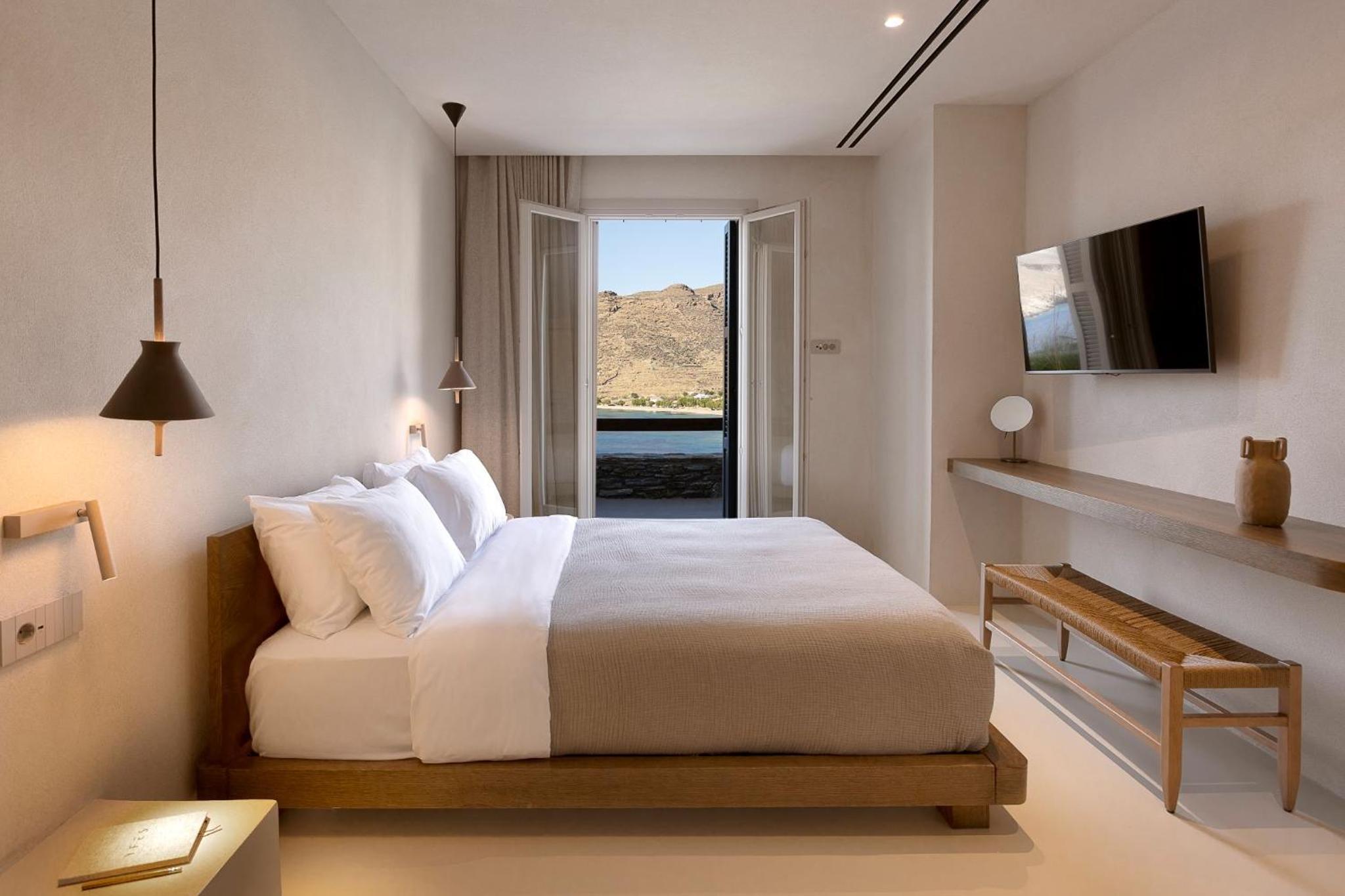 Yfes Suite with Sea View