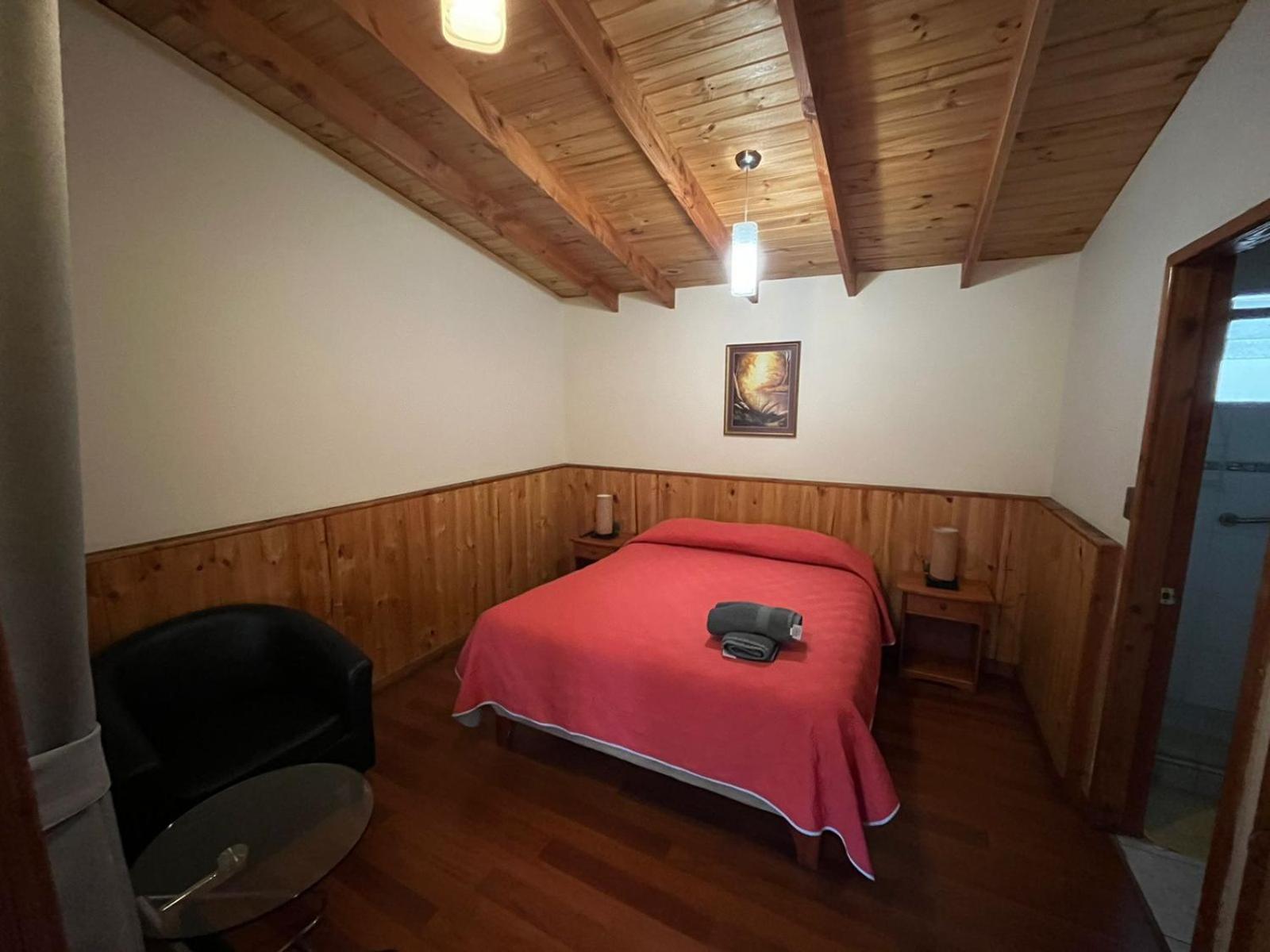 Double Room with Private Bathroom photo 1