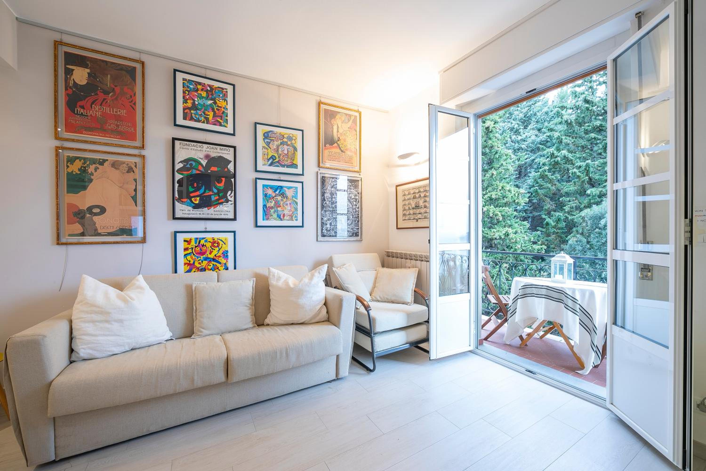 Apartment with Balcony