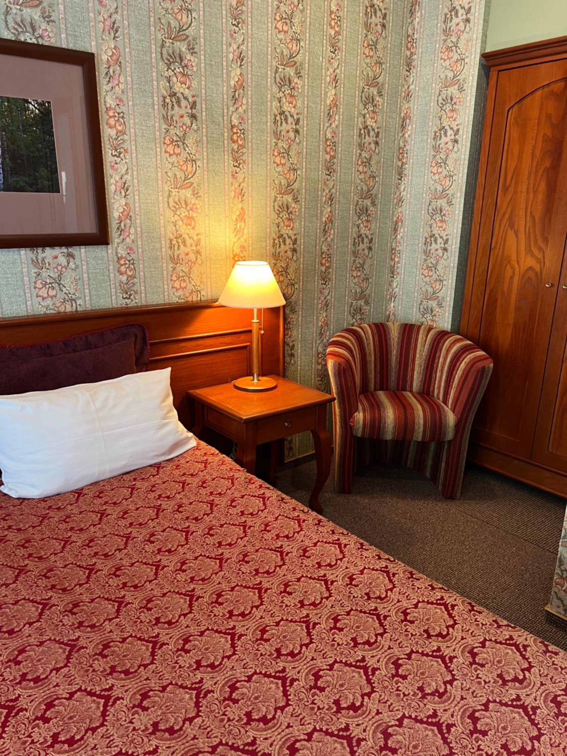Double or Twin Room photo 3