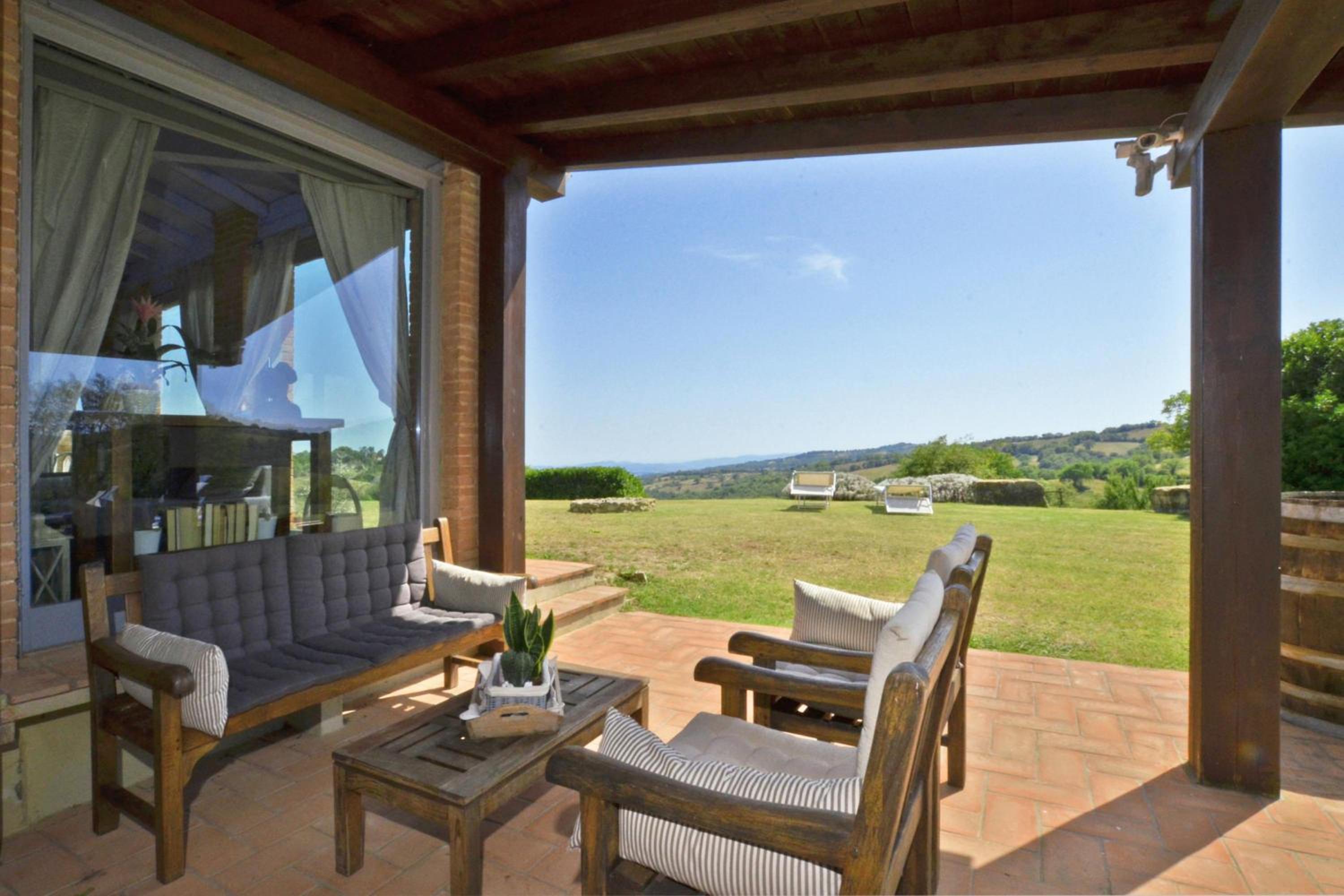 Three-Bedroom Villa photo 3