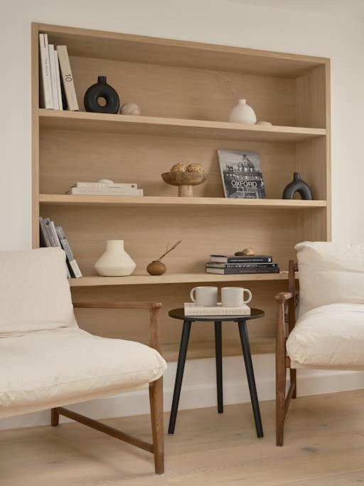 One-Bedroom Apartment photo 3
