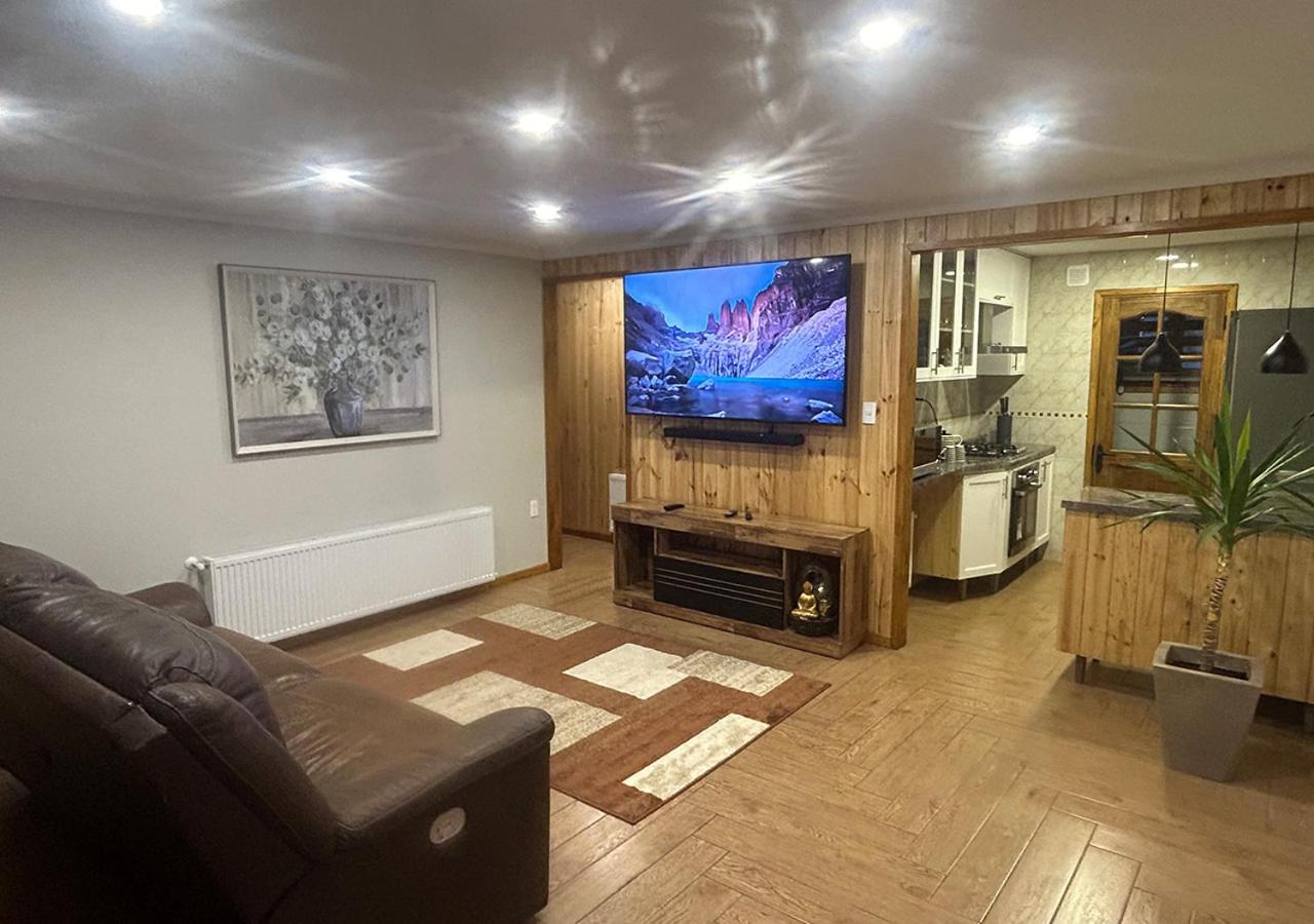 Two-Bedroom House photo 3