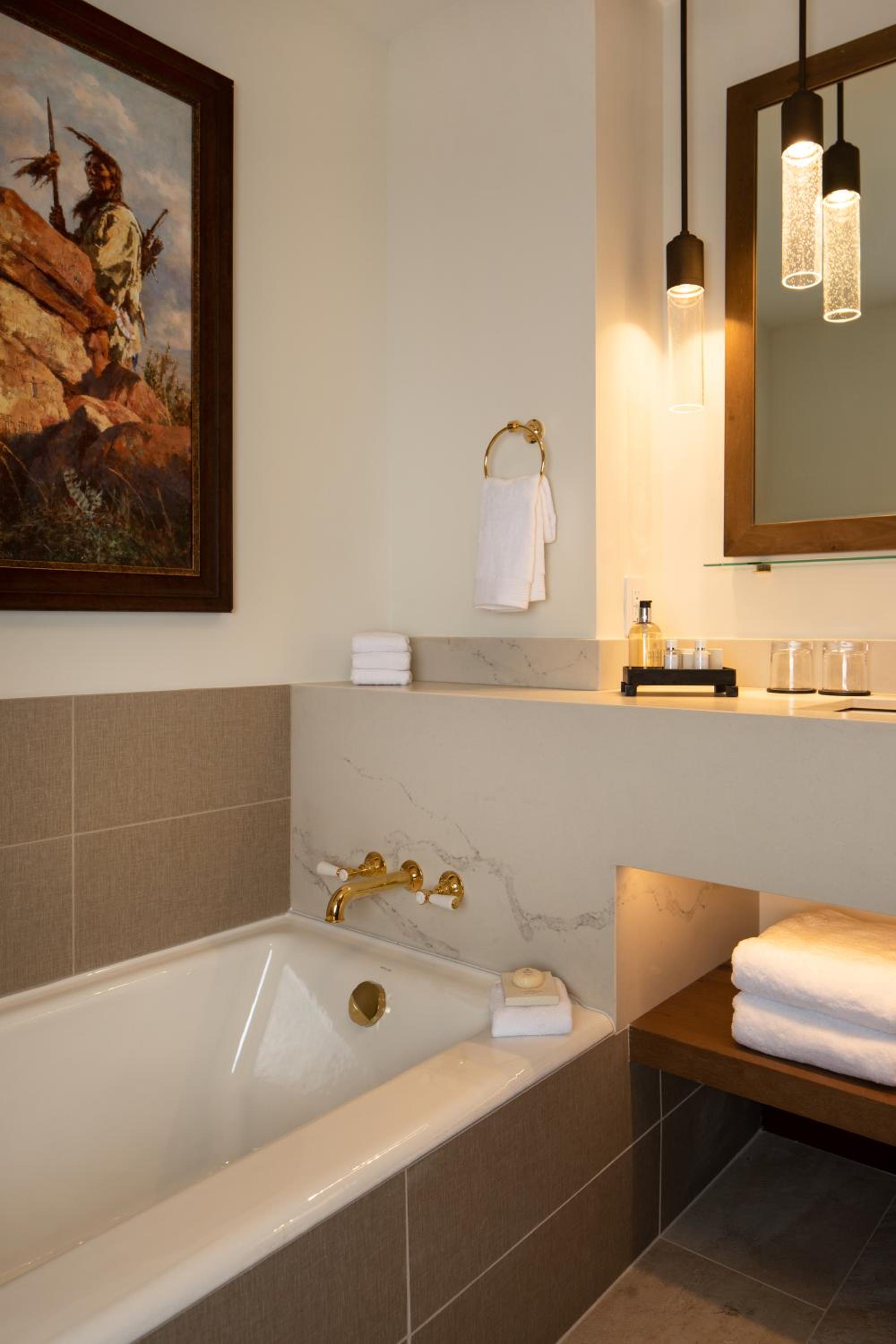 King Room with Balcony - Photo 3
