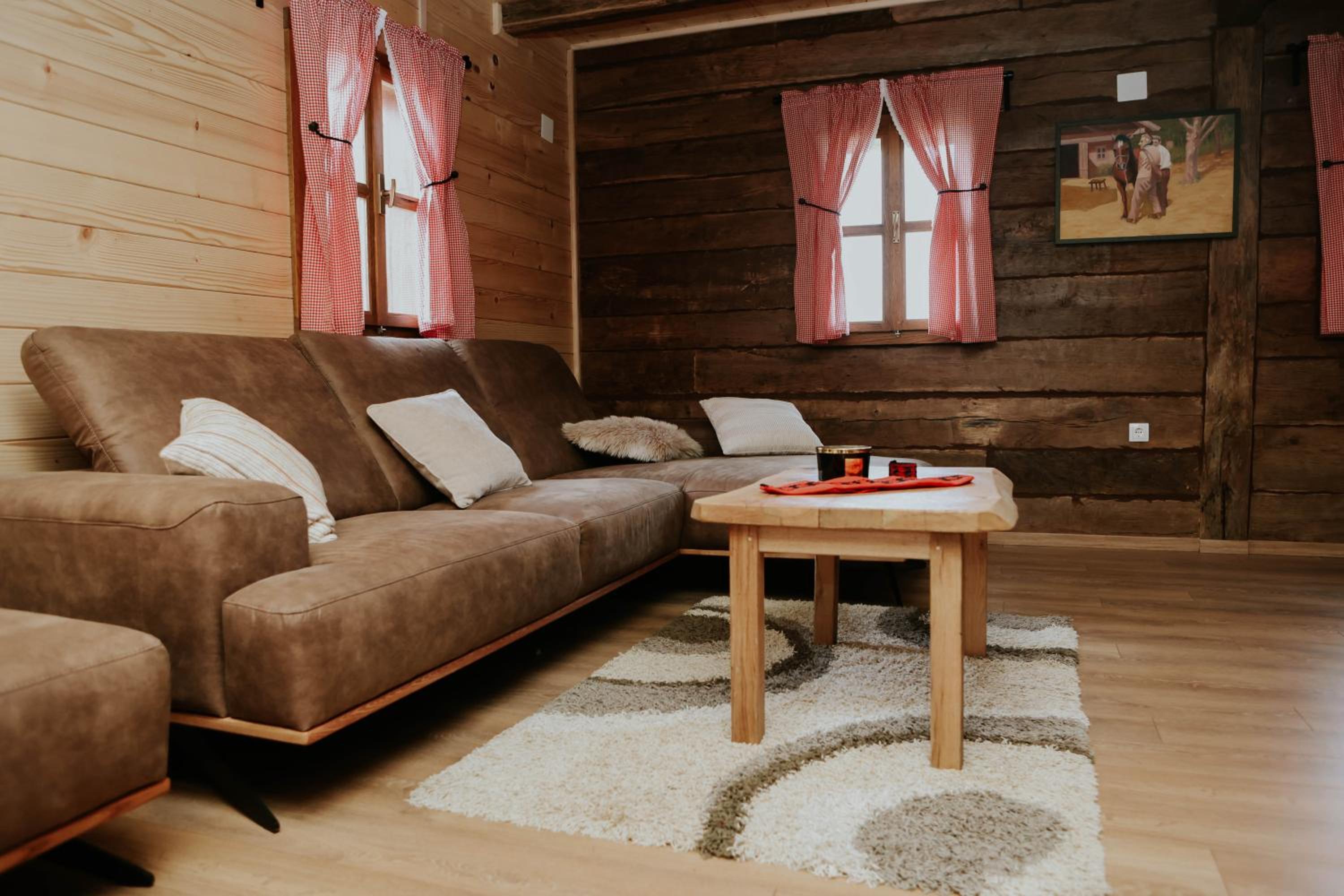 Four-Bedroom House photo 1
