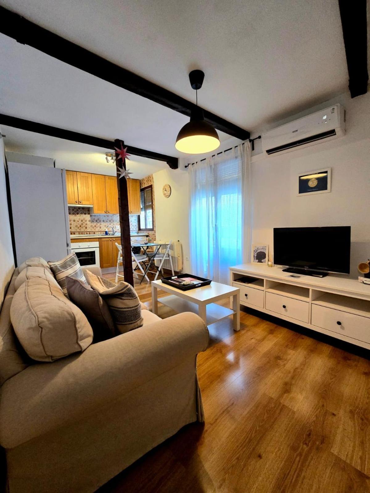 Standard Apartment - Photo 14