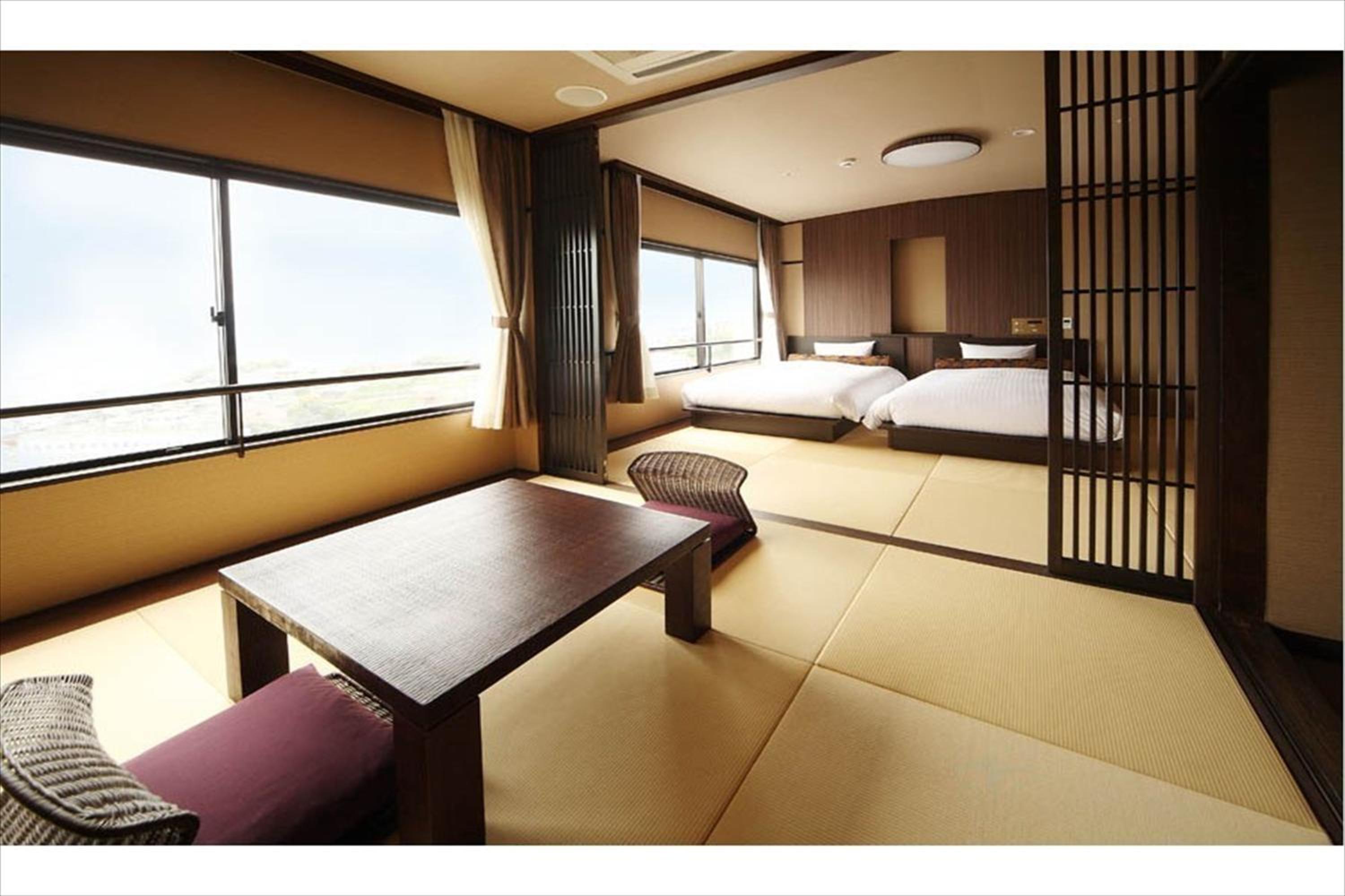 Room with Tatami area and Sea View - Photo 4