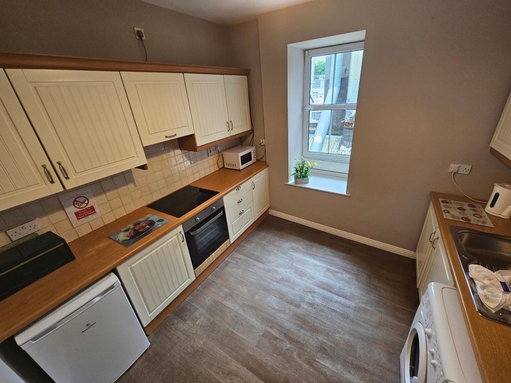 Apartment - Photo 3
