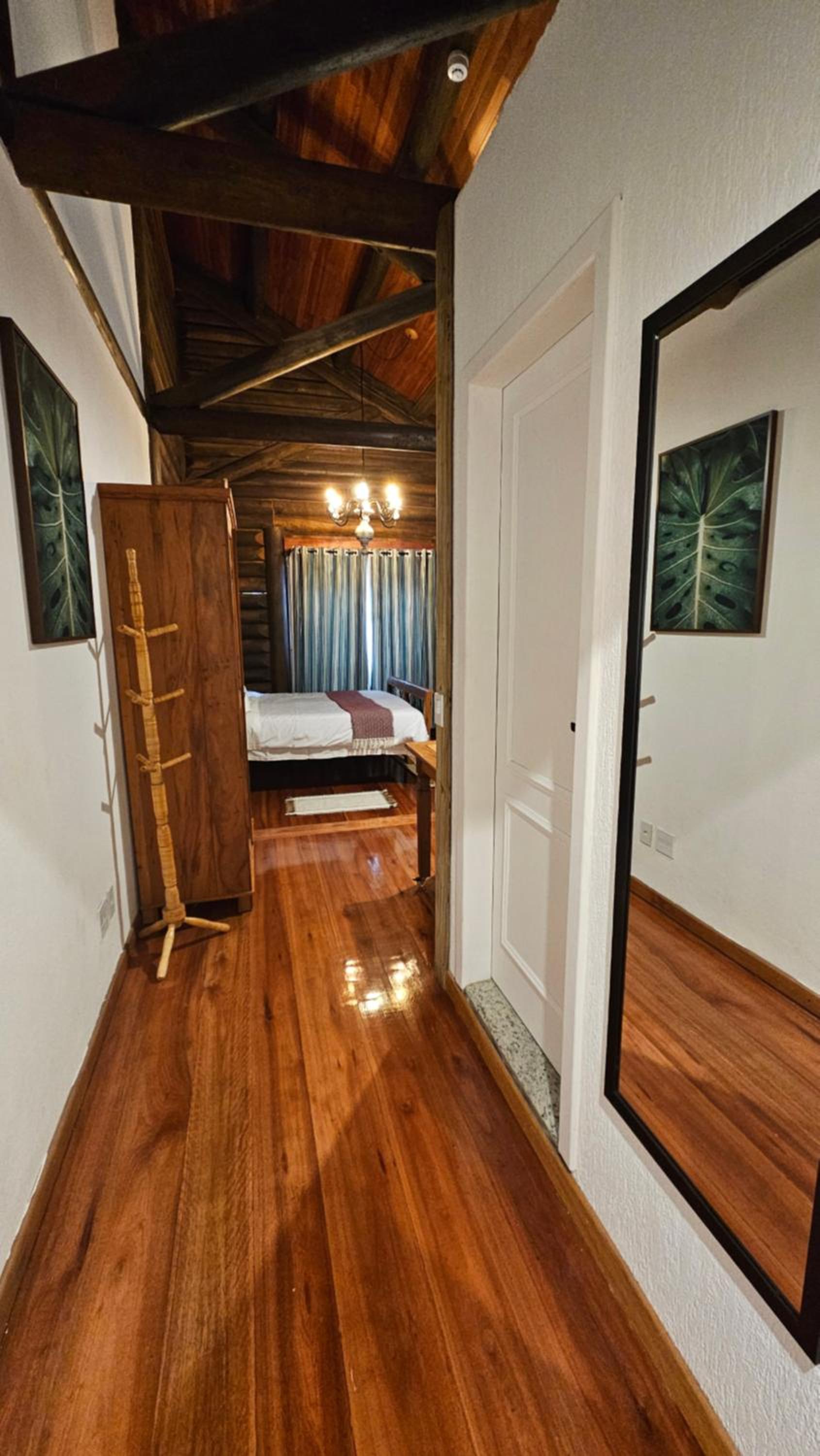 King Room with Mountain View photo 1