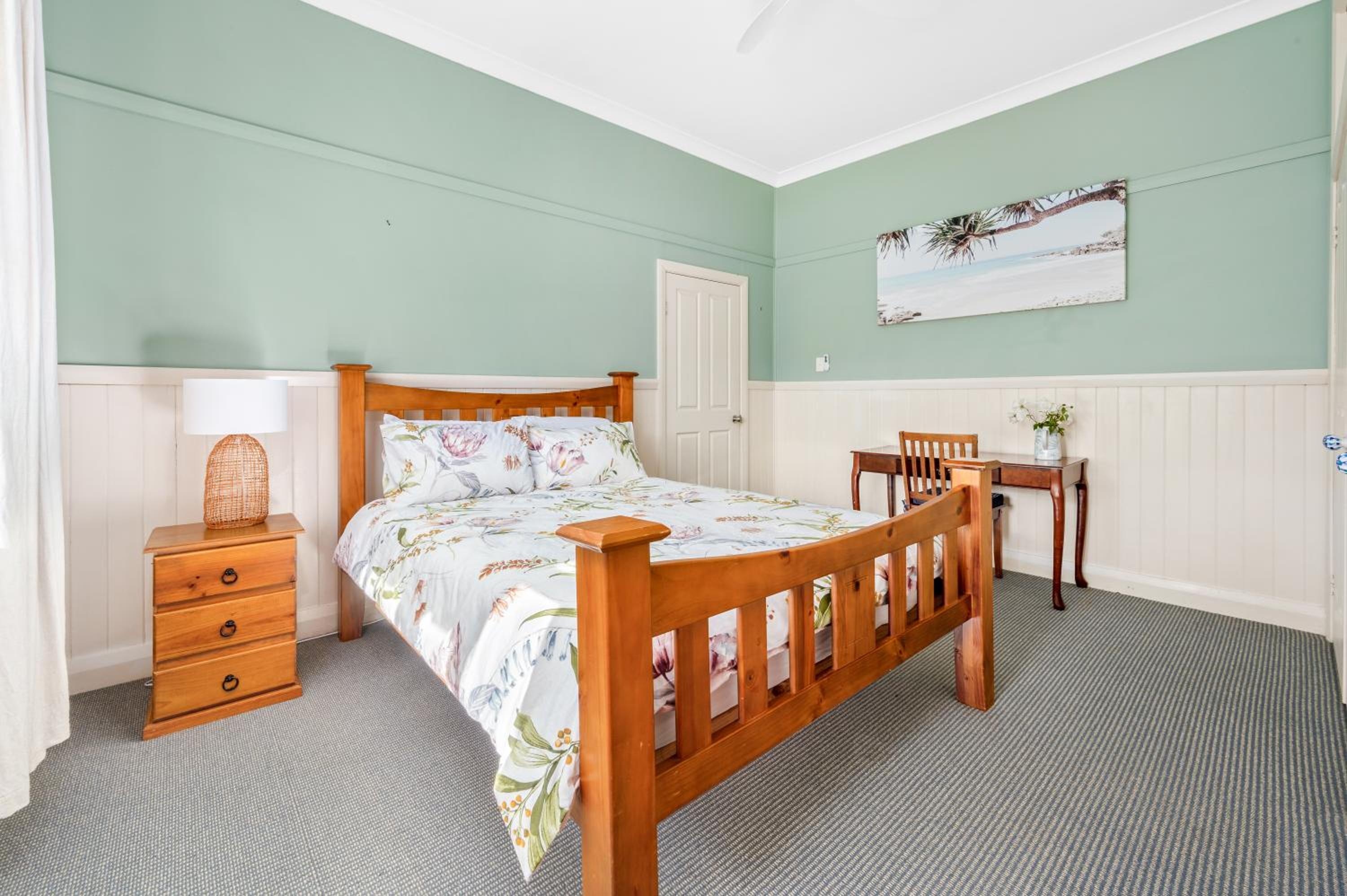 Four-Bedroom Vacation Home photo 2