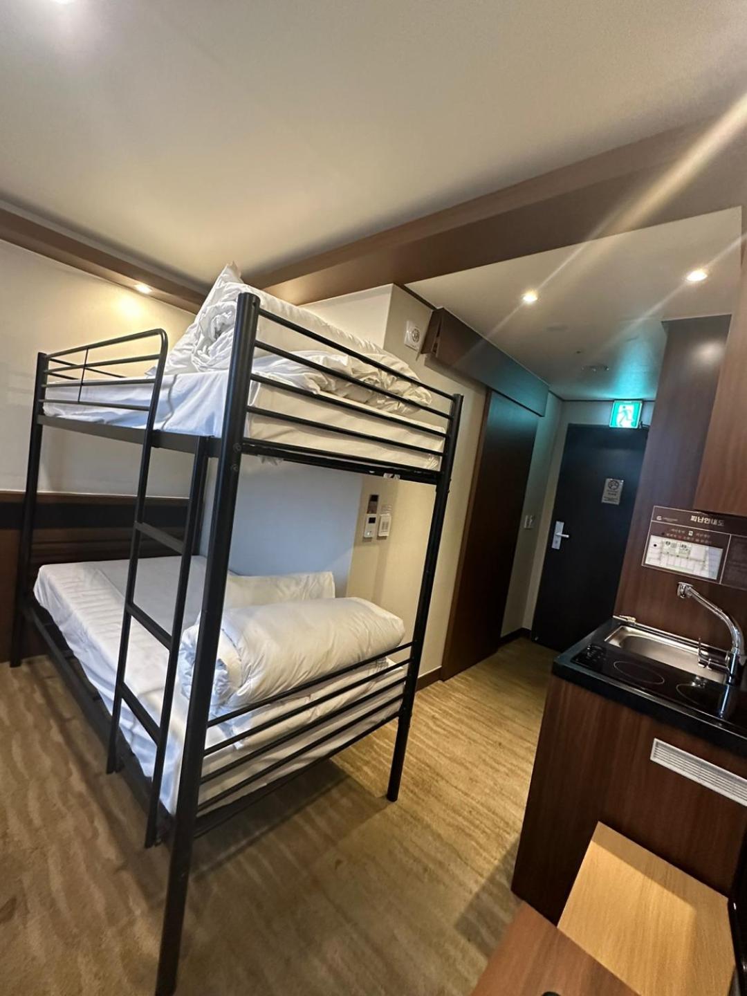 Guest Room (Male Only)
