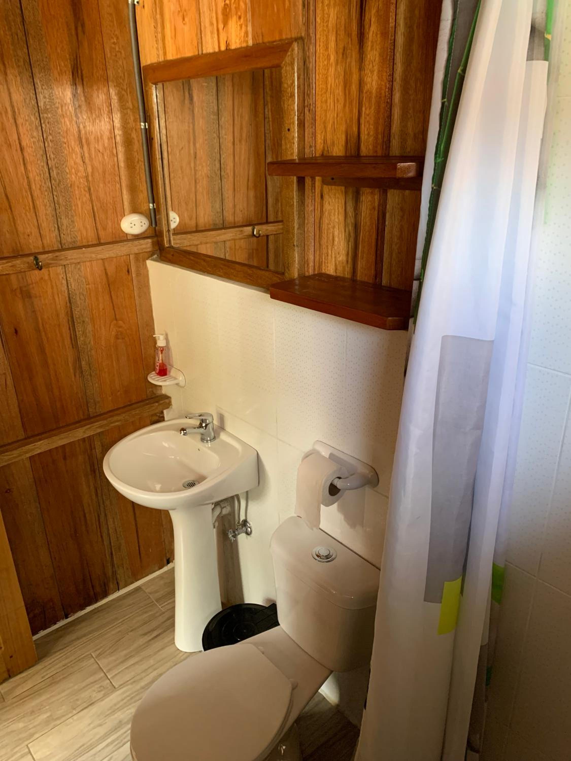 Deluxe Room (2 Adults + 1 Child) photo 2