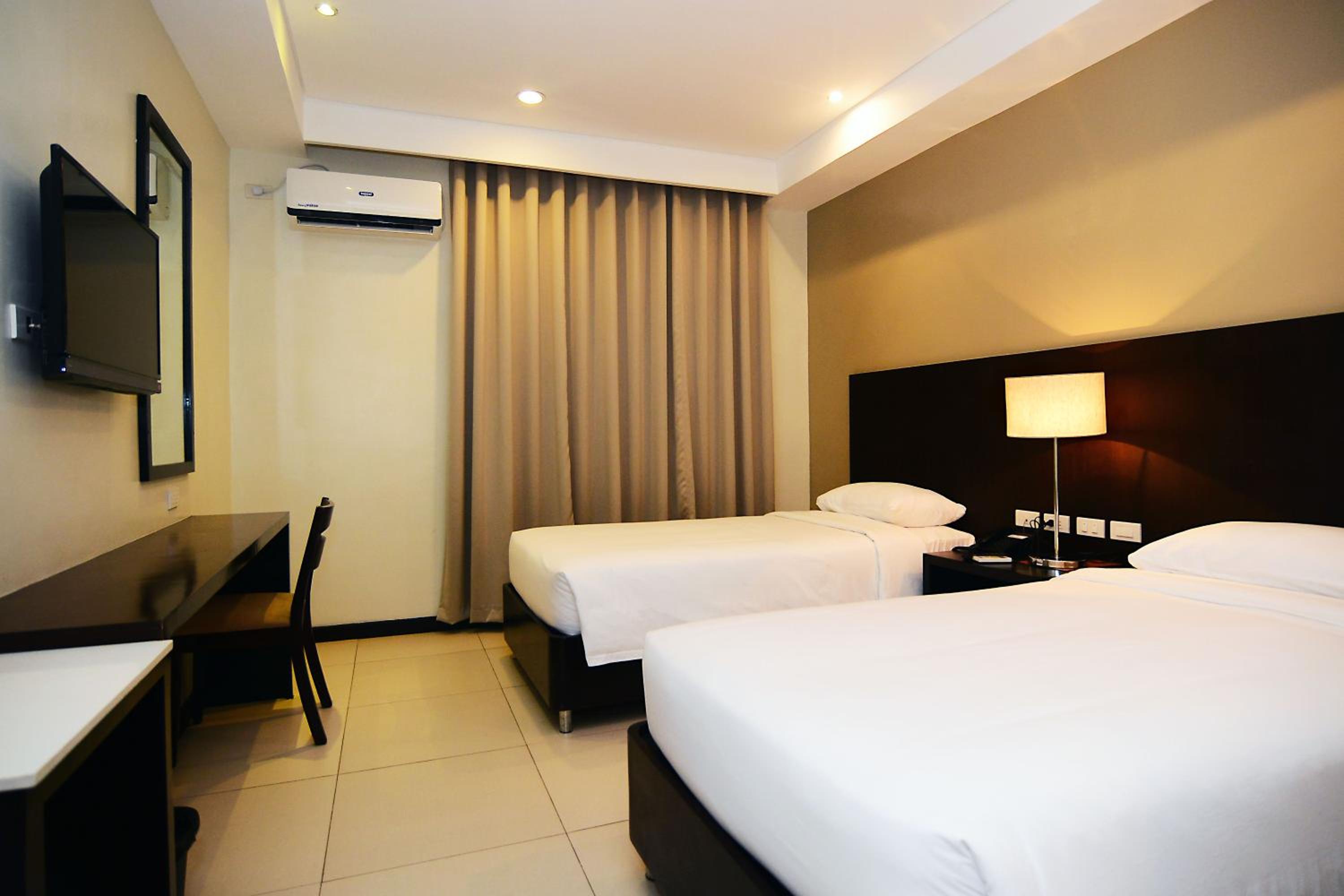 Superior Double Room - Non-Smoking photo 2