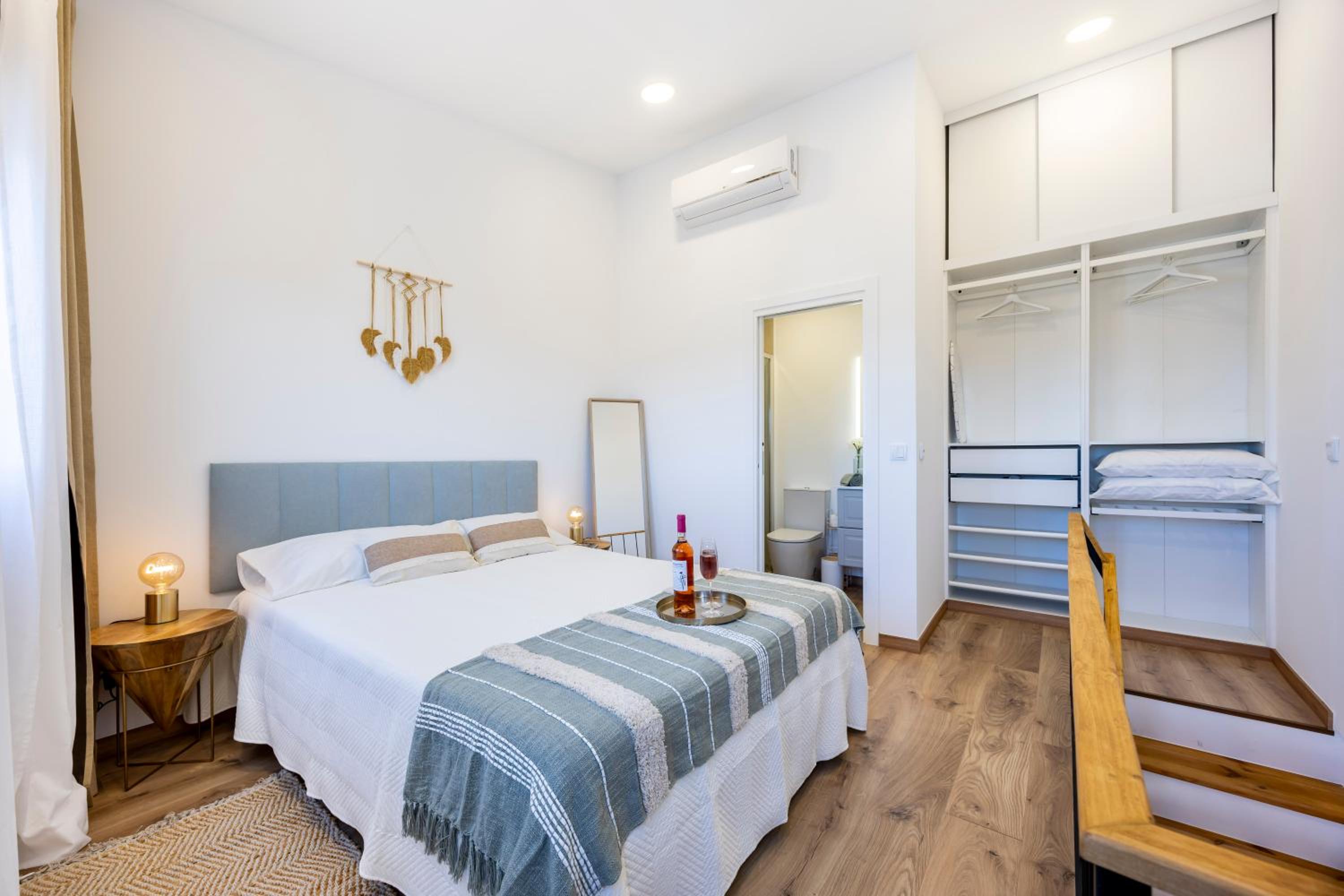 One-Bedroom House photo 3