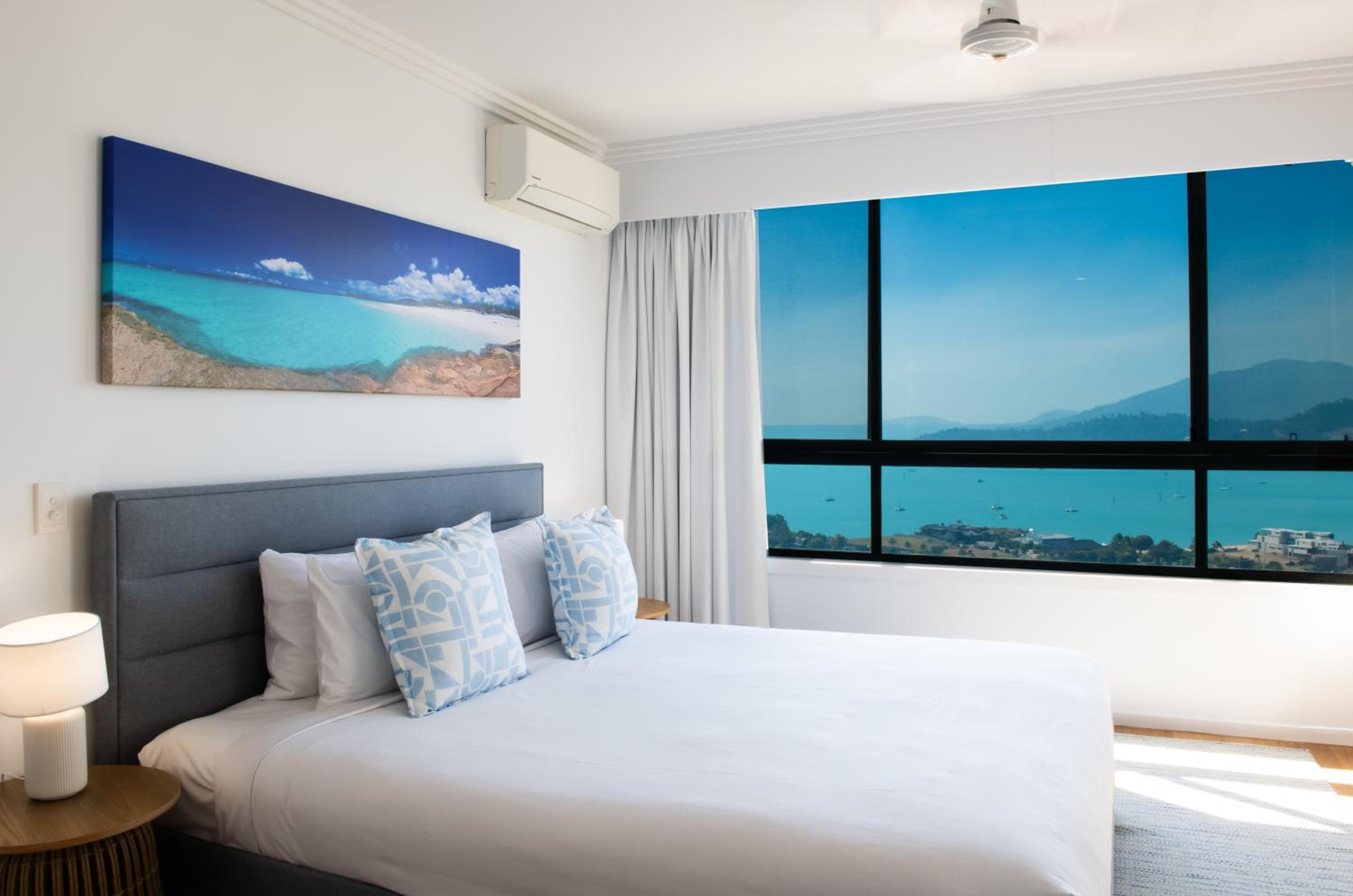 1 Bedroom Seaview Residence Apartment photo 3