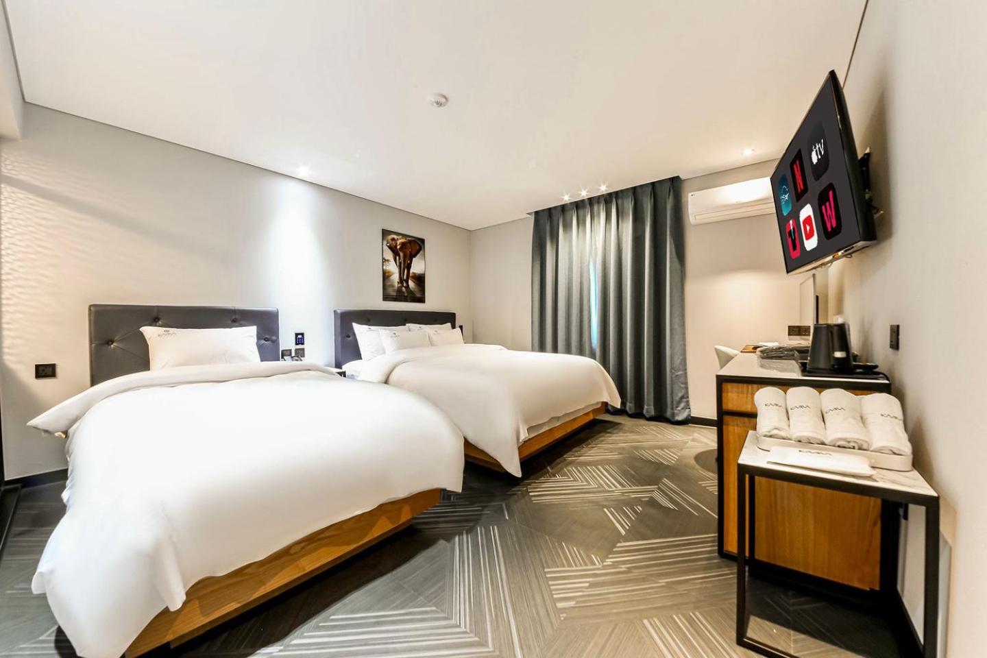 Superior Double or Twin Room - Photo 1