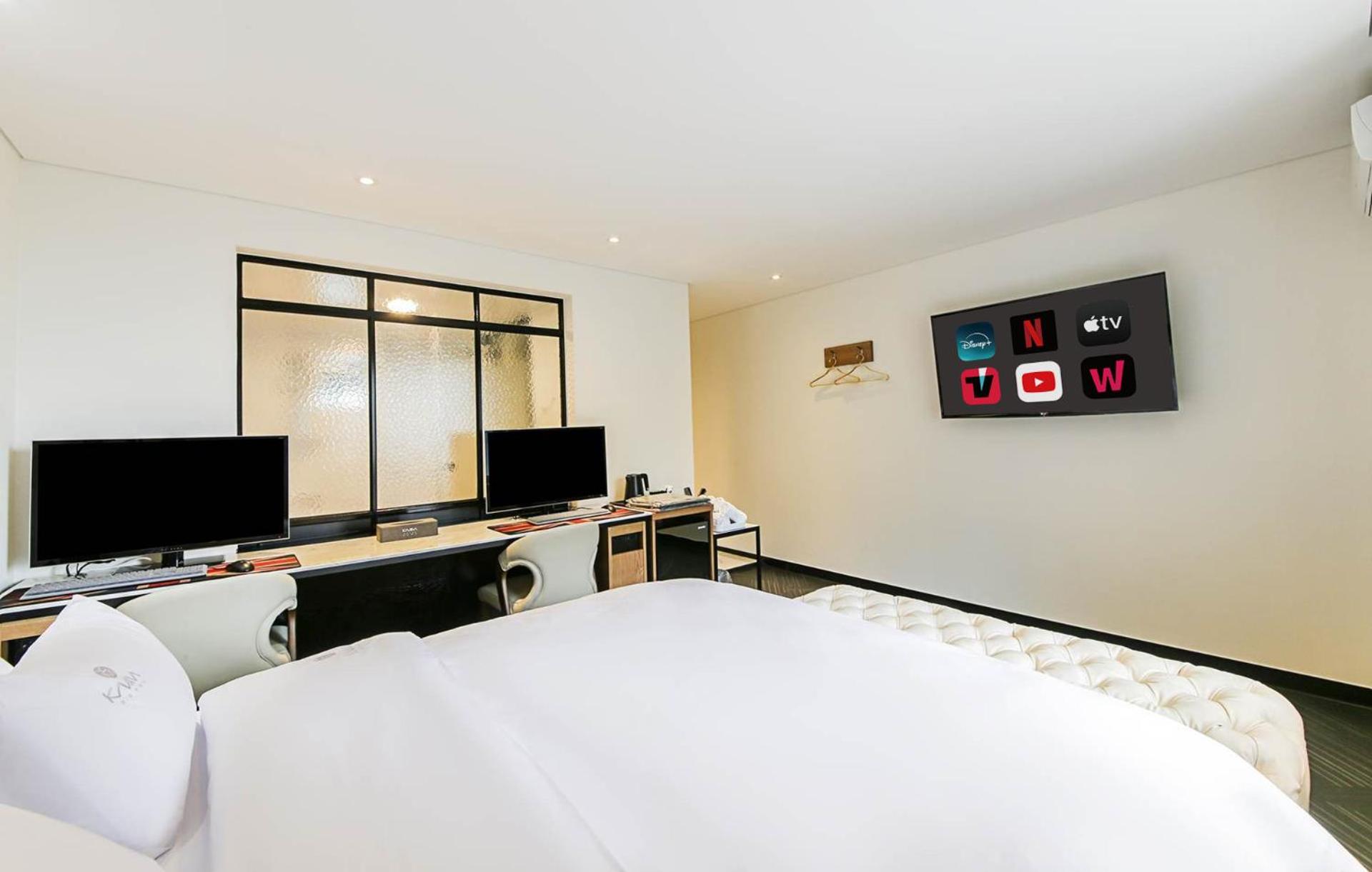 Double Room - Photo 2