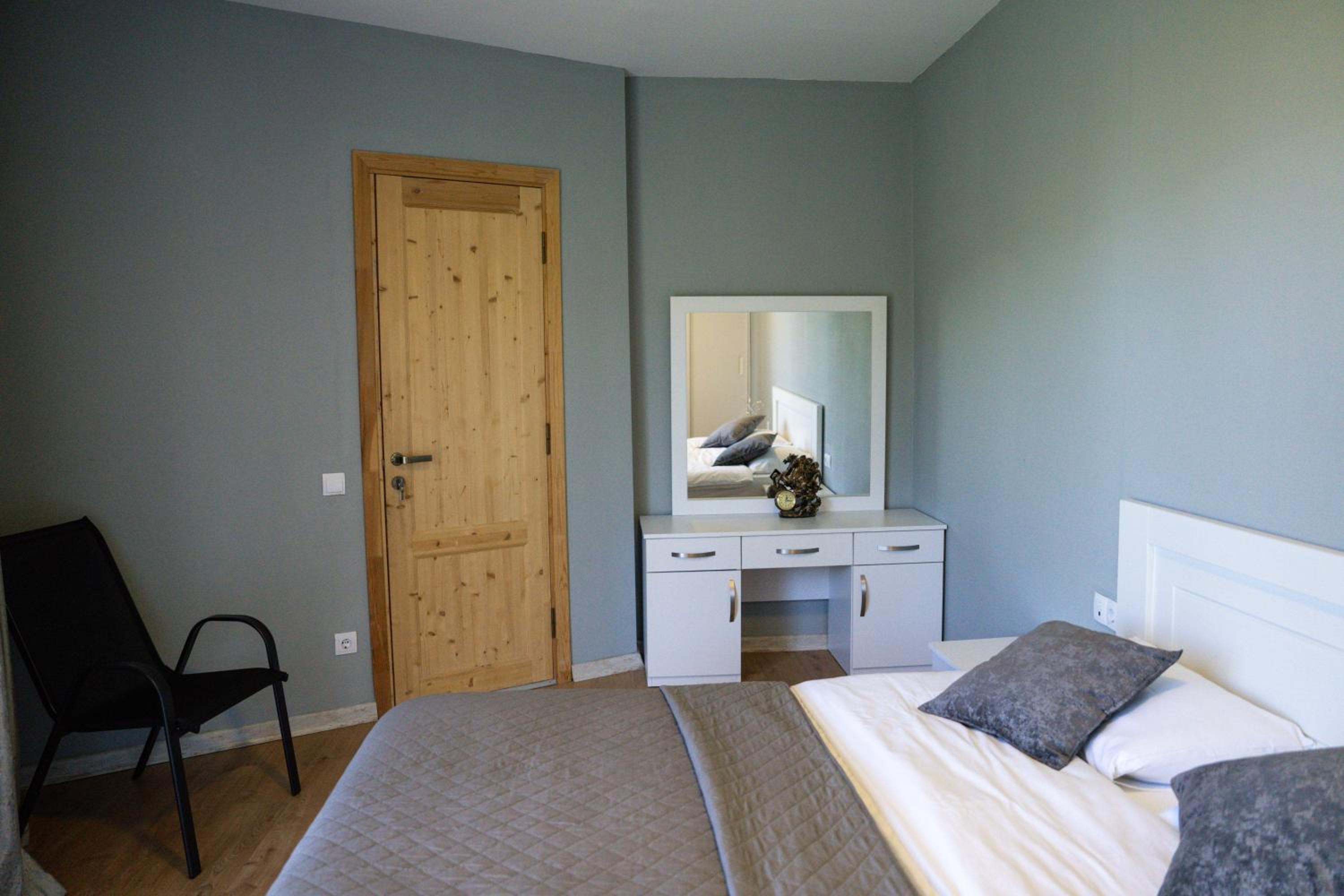 Suite with Mountain View photo 1