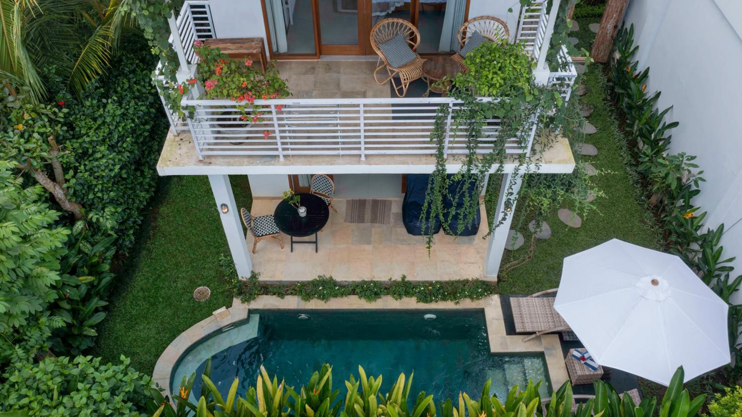 Villa with Private Pool - Photo 4