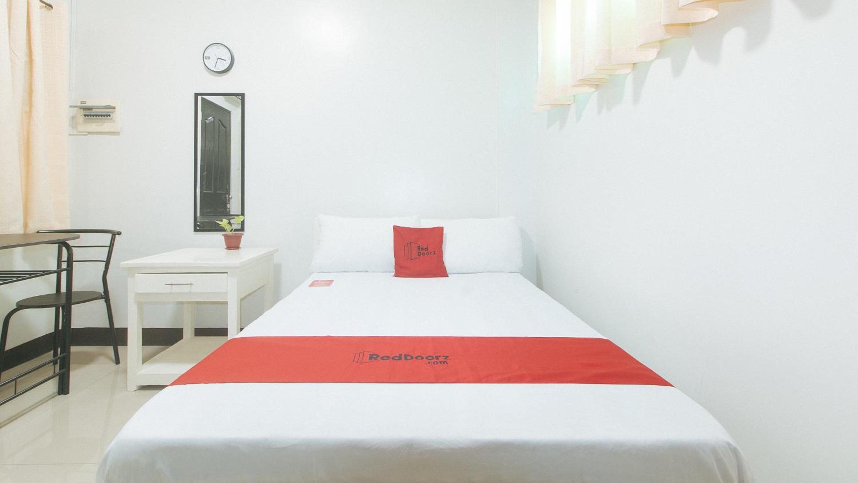 Standard Double Room - Photo 4