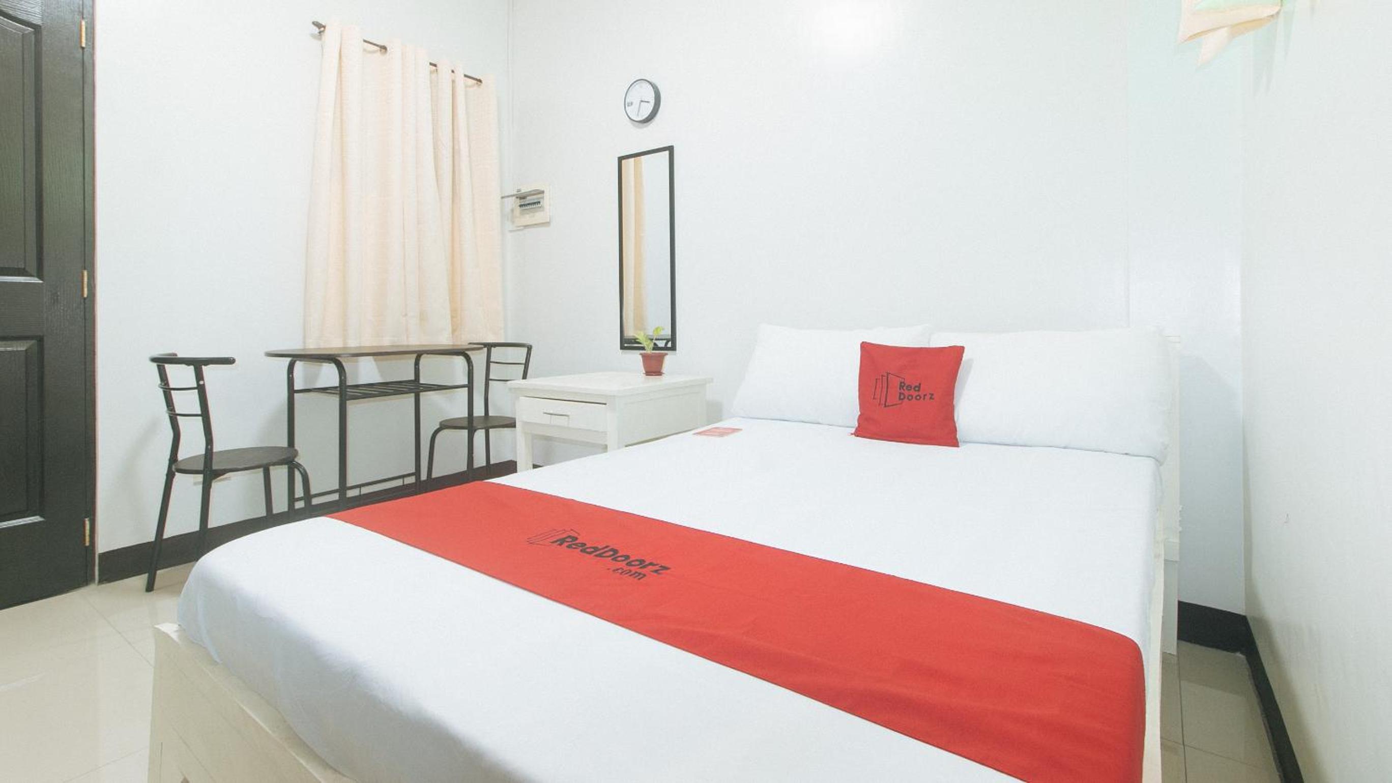 Standard Double Room - Photo 5