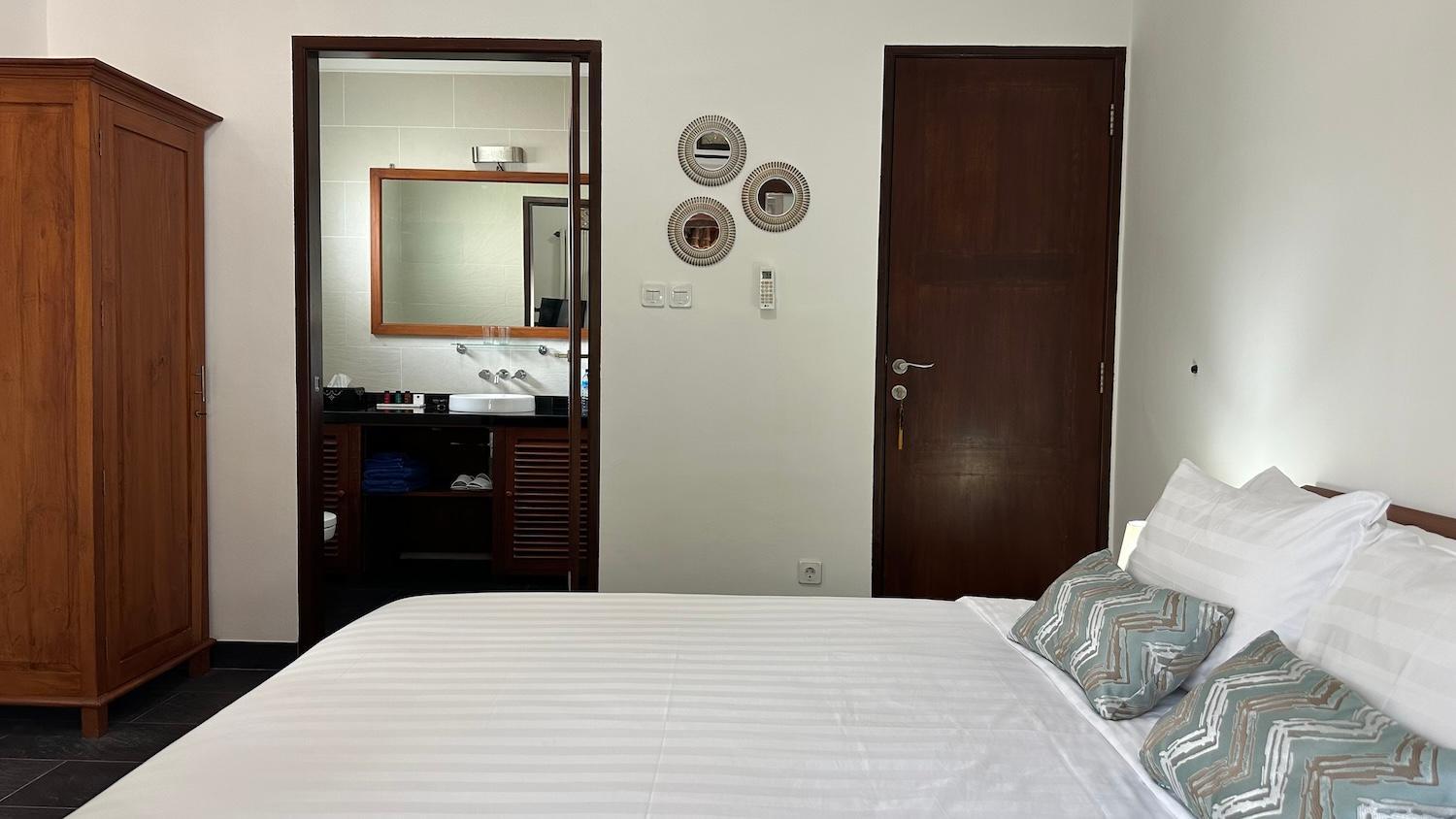 King Room with Pool View