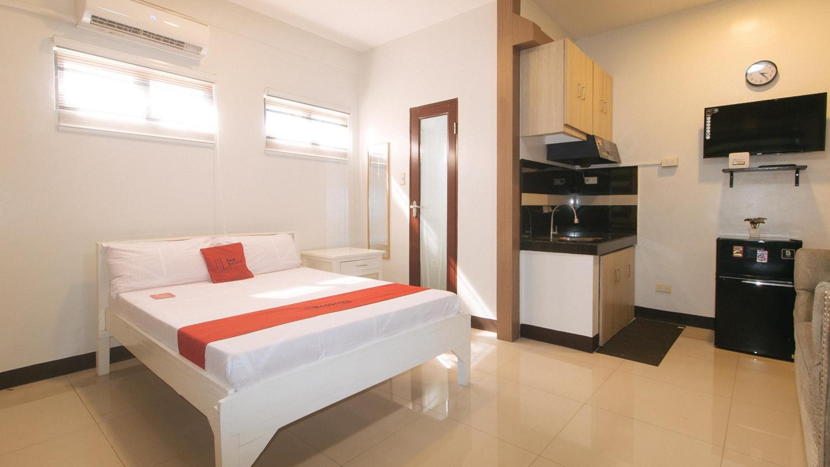 Deluxe Triple Room - Photo 6