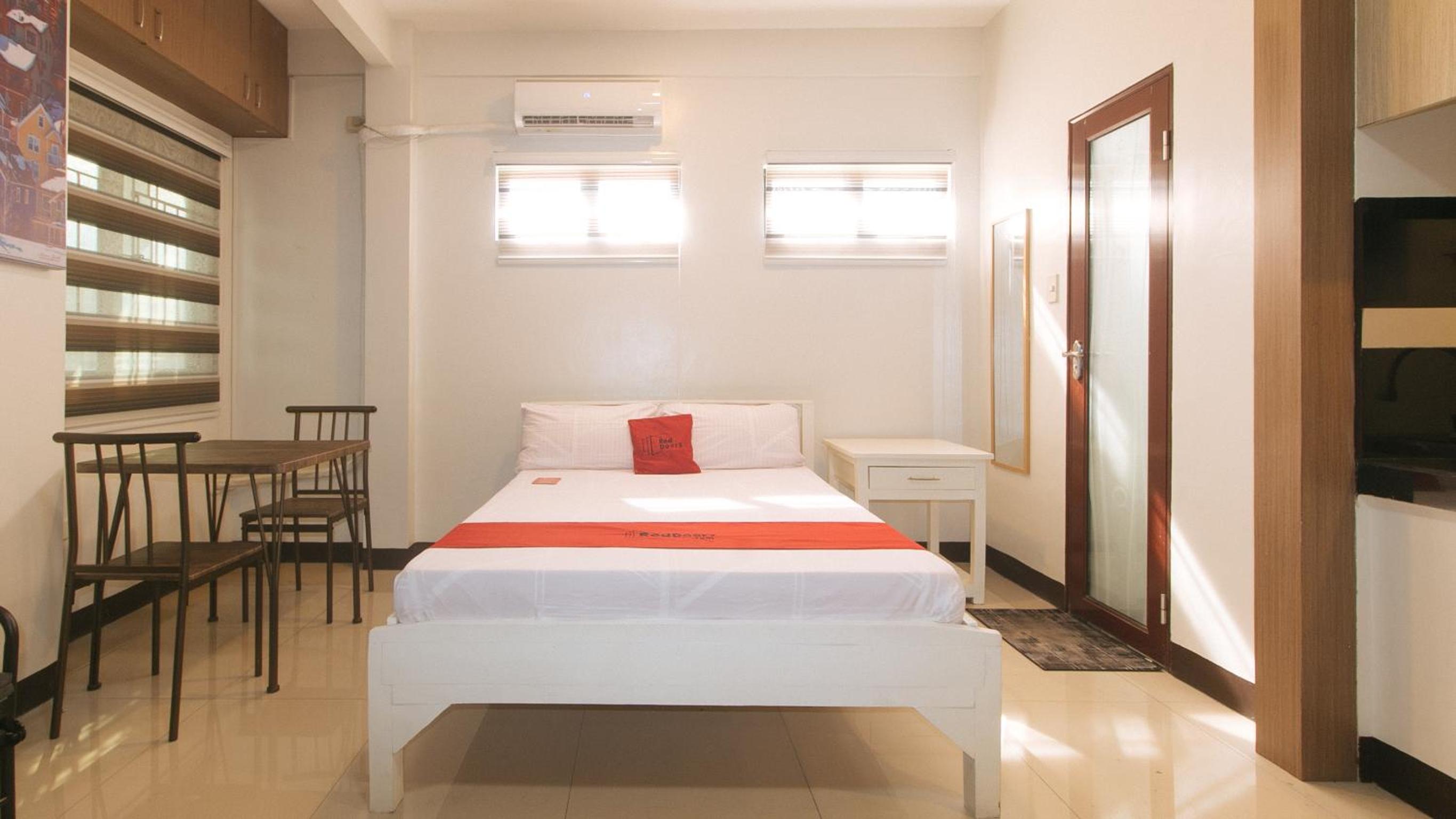 Deluxe Triple Room - Photo 3