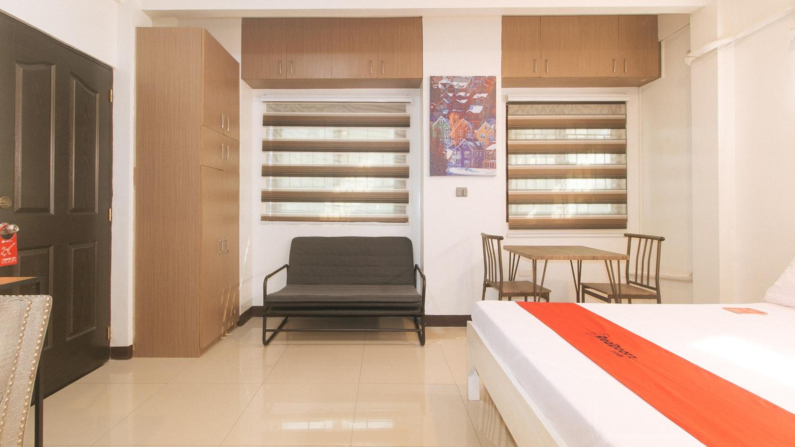 Deluxe Triple Room - Photo 8