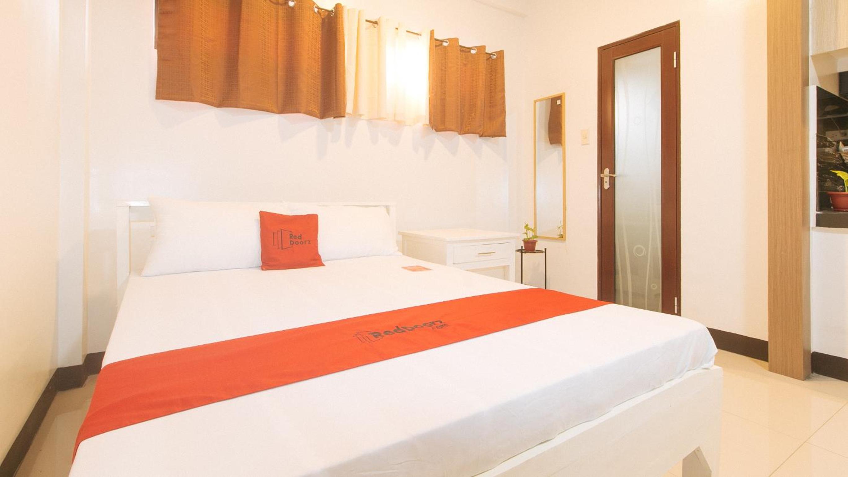 Triple Room - Photo 9