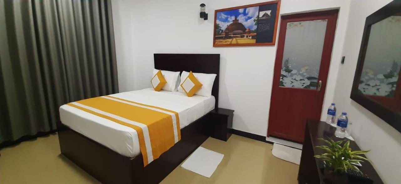 Standard Double Room photo 2
