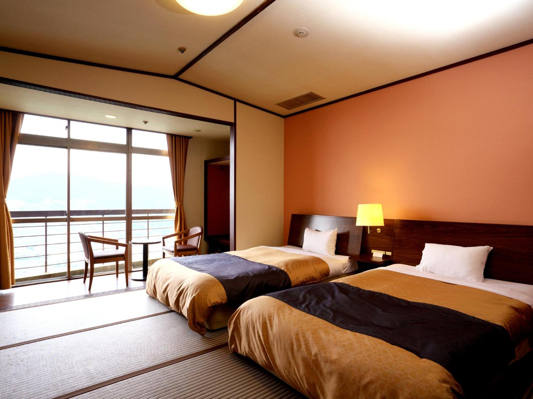 Twin Room with City View - Non-Smoking photo 1