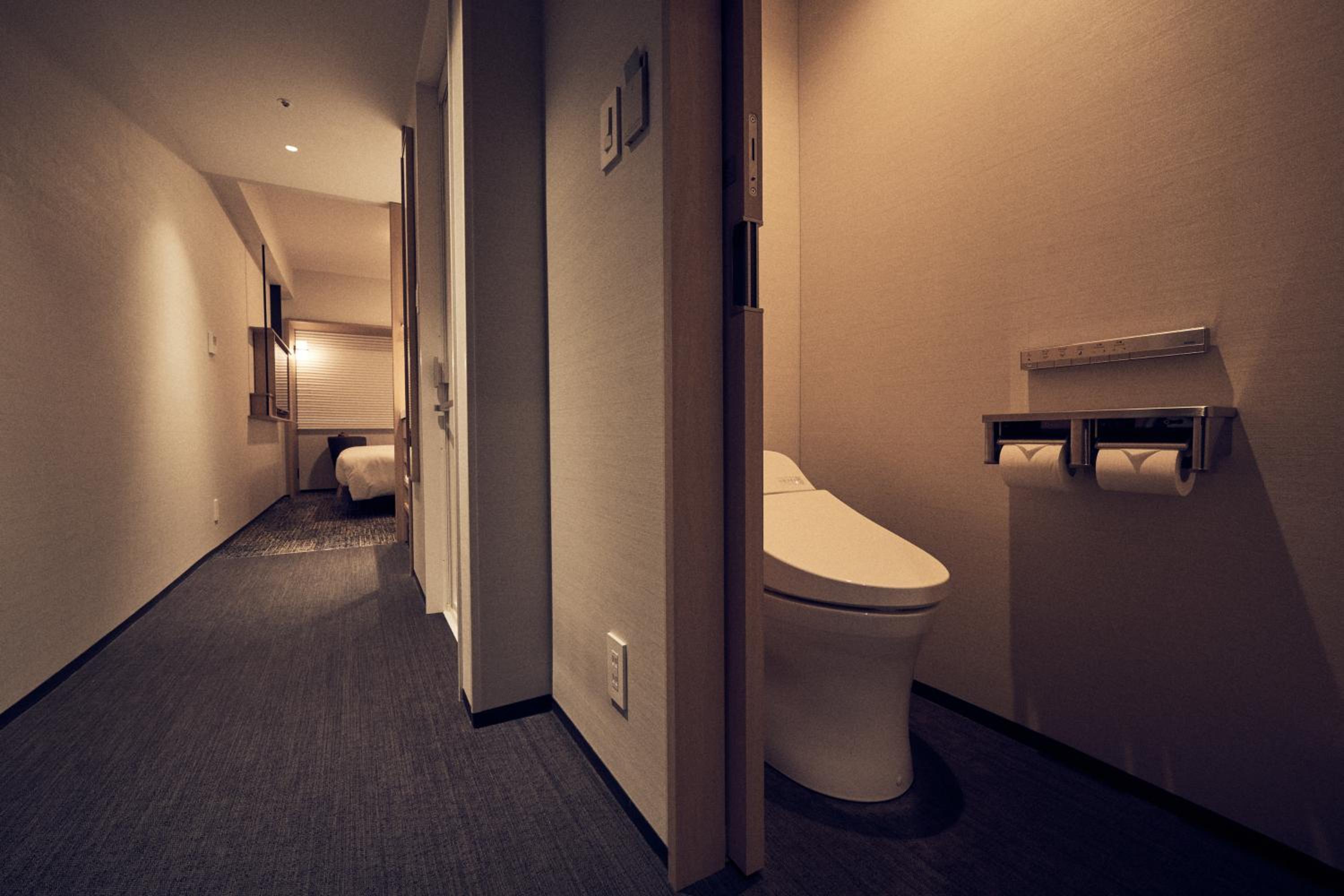 Standard Twin Room (1 adults) - Photo 2