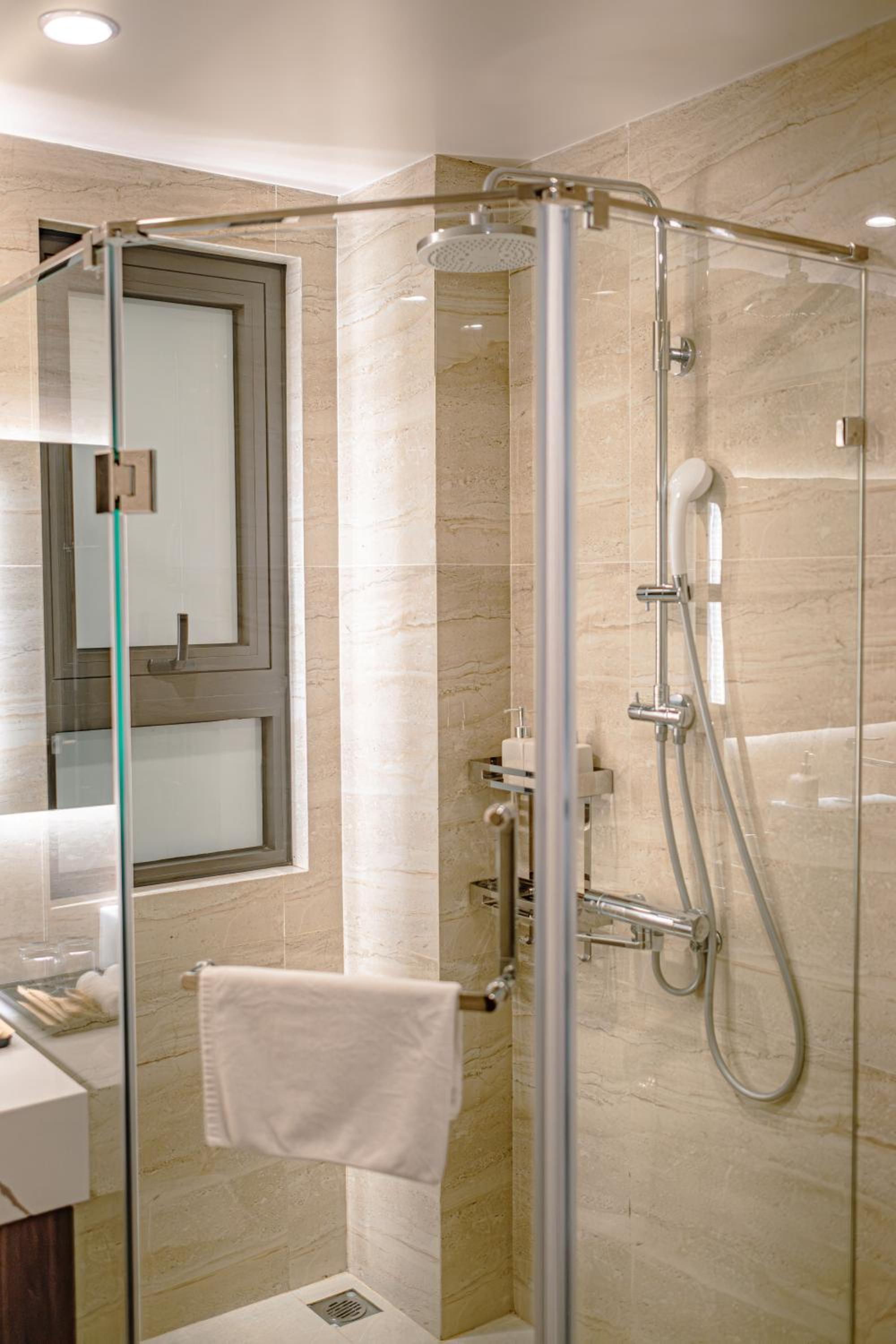 Superior Double Or Twin Room With City View - Photo 5