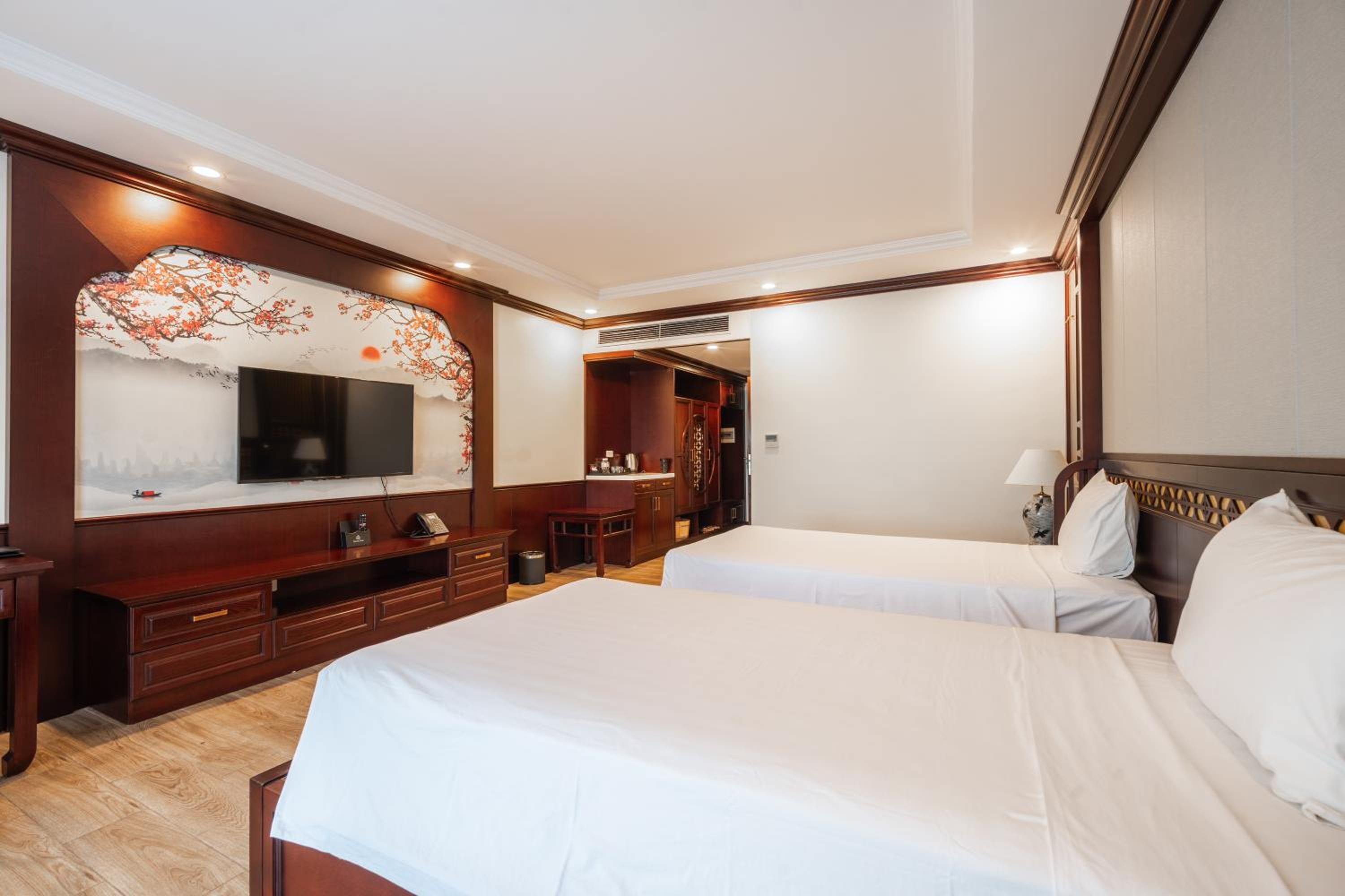 Deluxe Twin Room - Photo 8