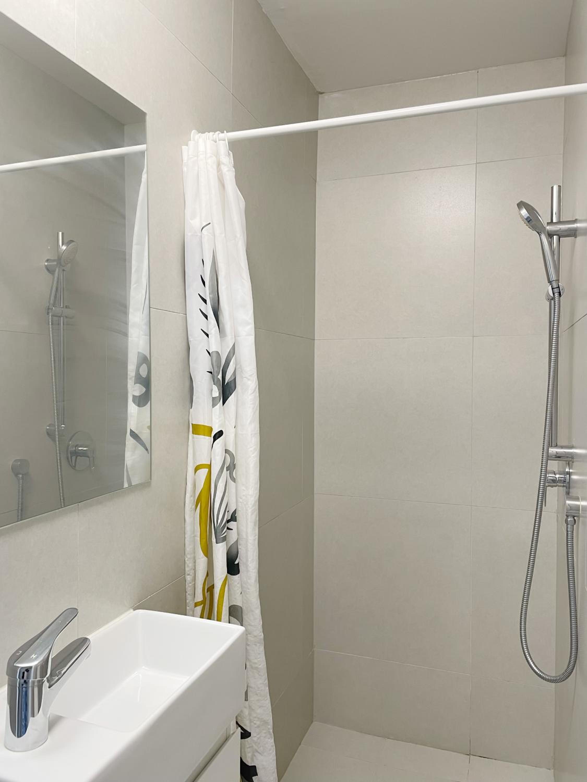 One-Bedroom Suite - Photo 1