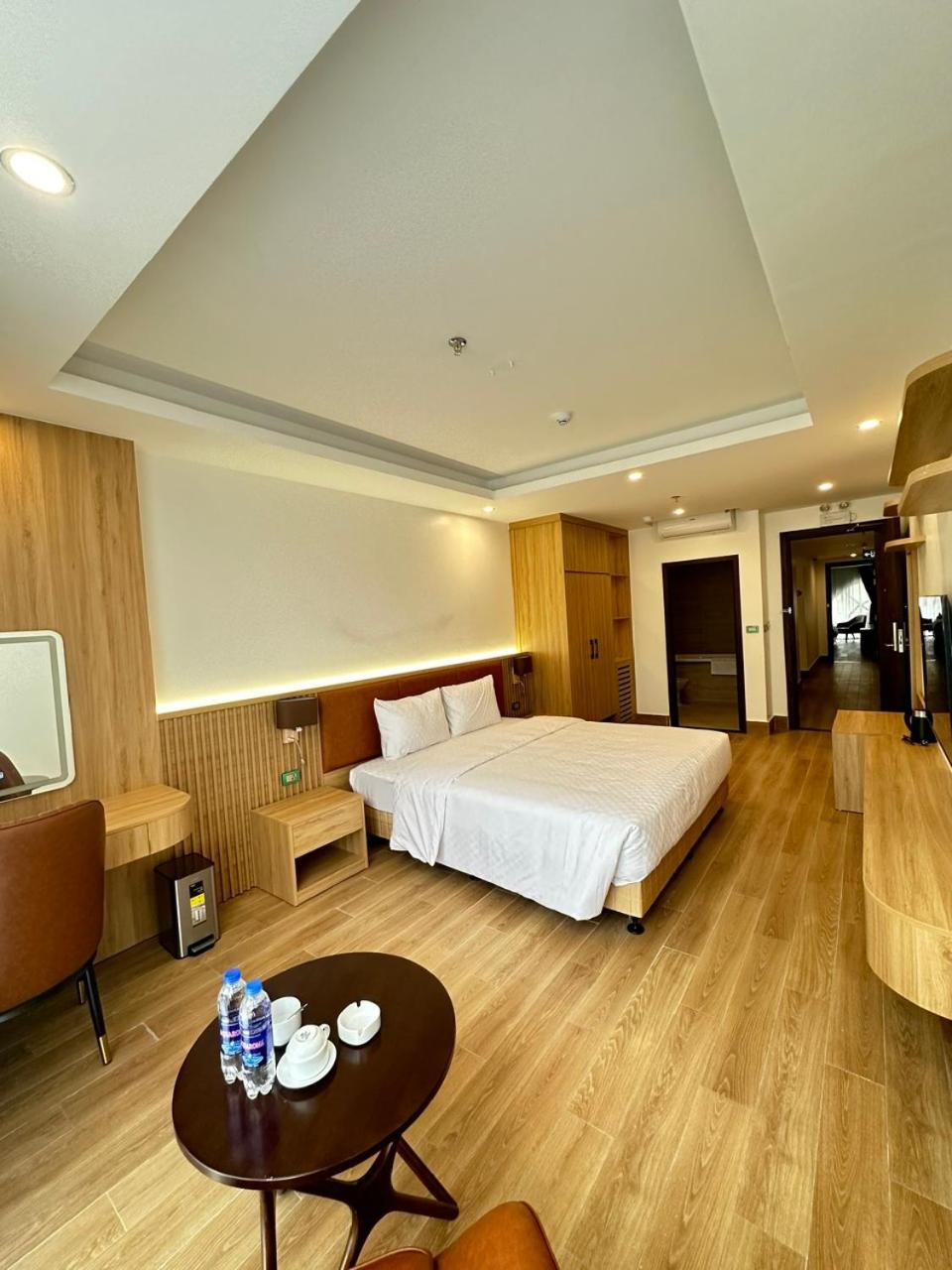 Standard Double Room - Photo 7