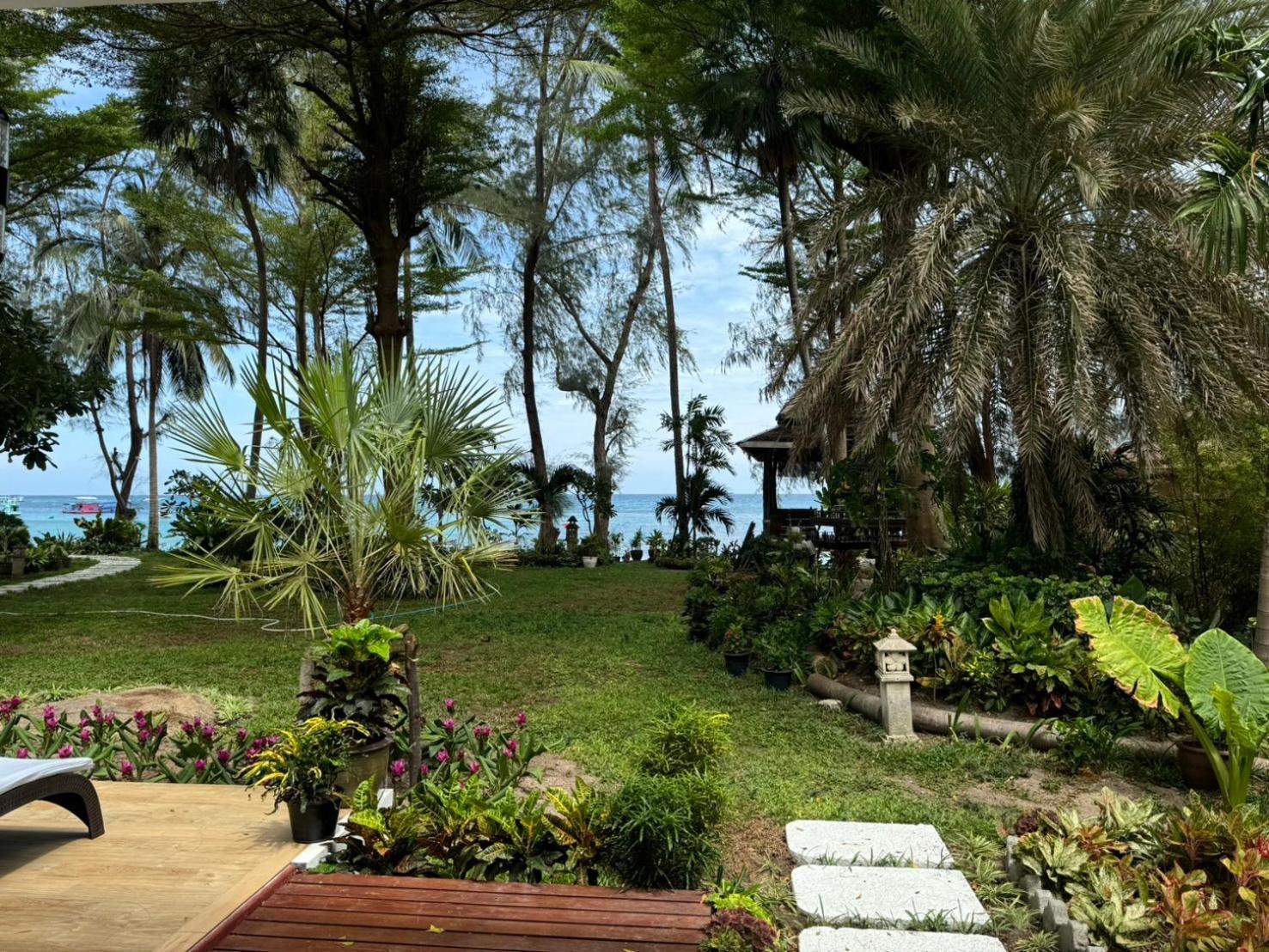 One-Bedroom Villa - Photo 2