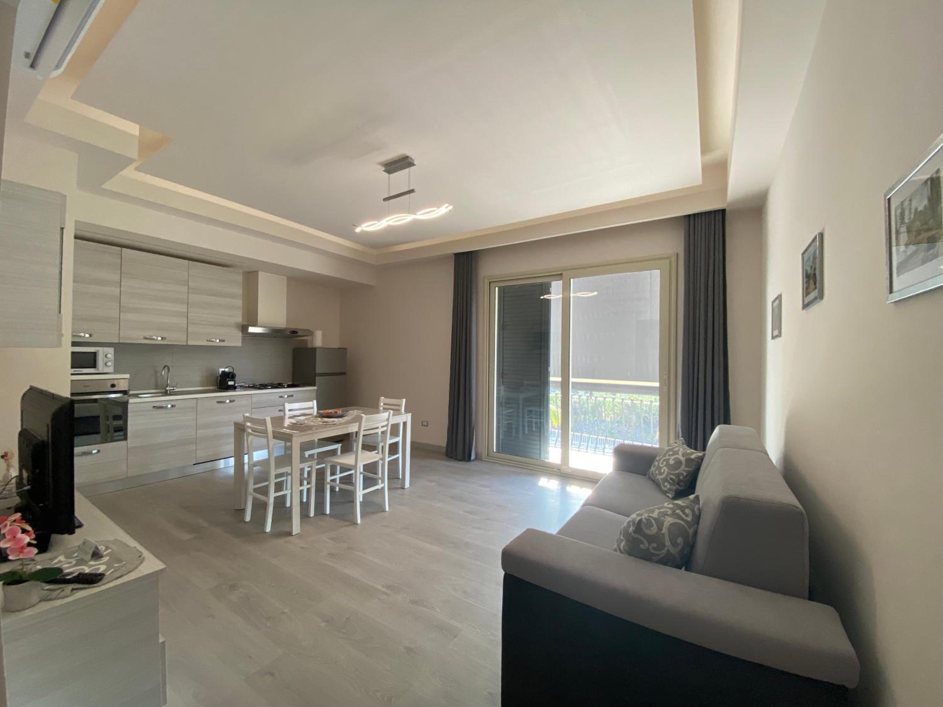 Superior One-Bedroom Apartment with Balcony