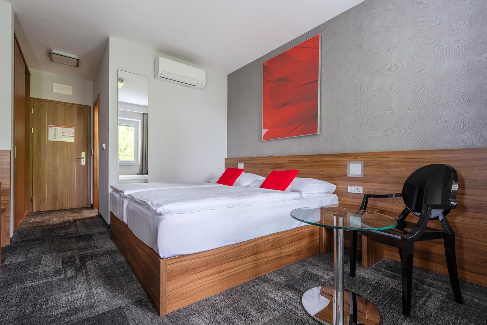 Superior Double or Twin Room photo 2