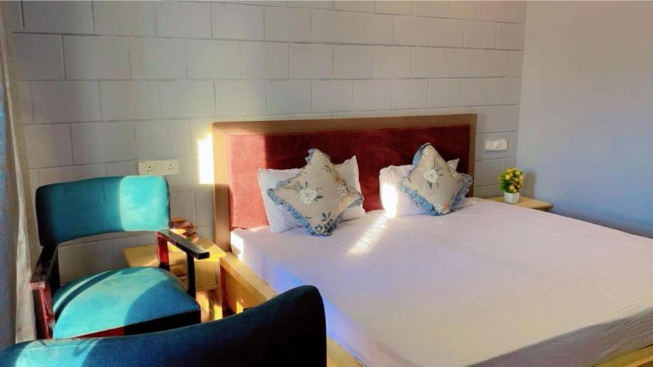 Budget Double Room photo 2