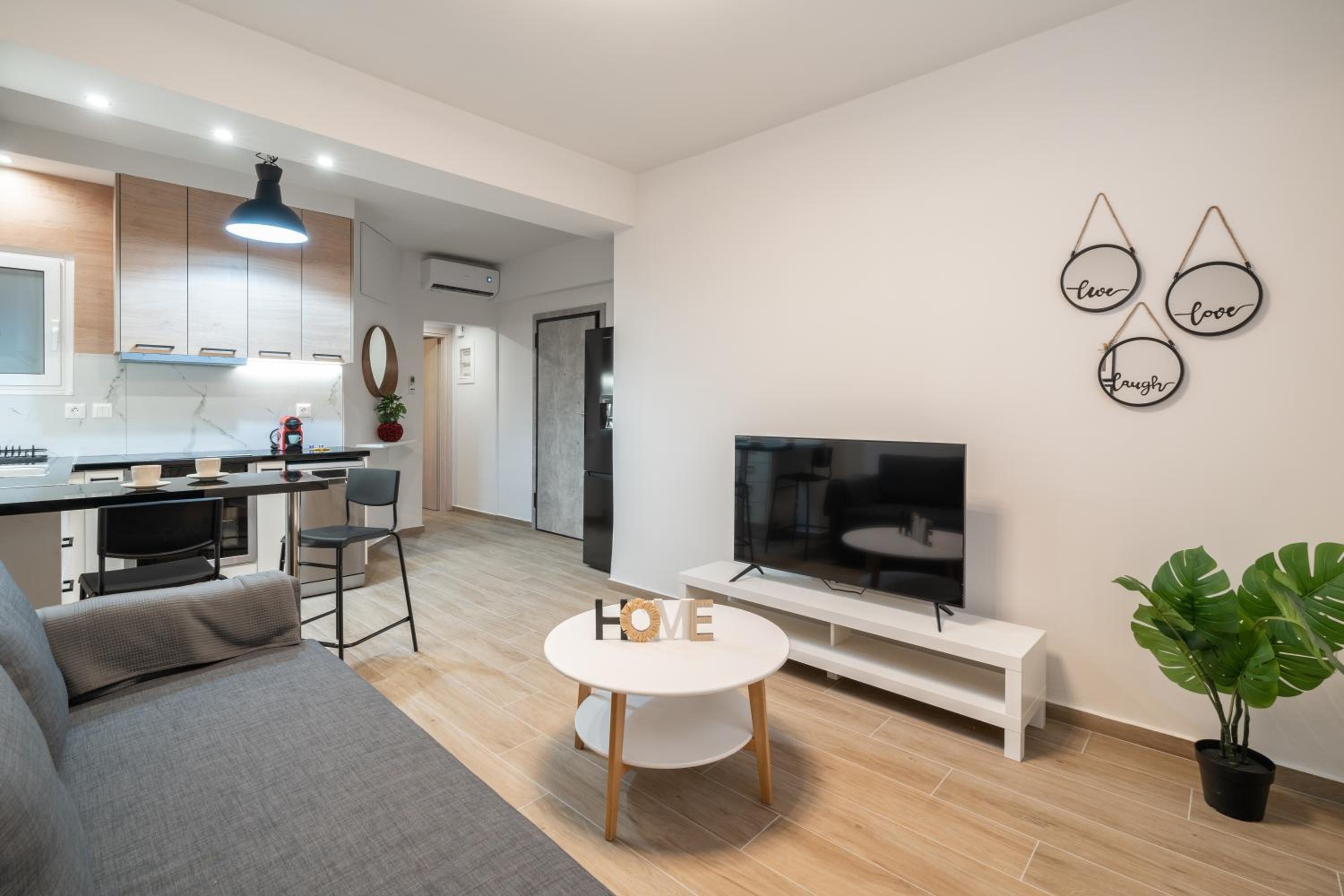 One-Bedroom Apartment