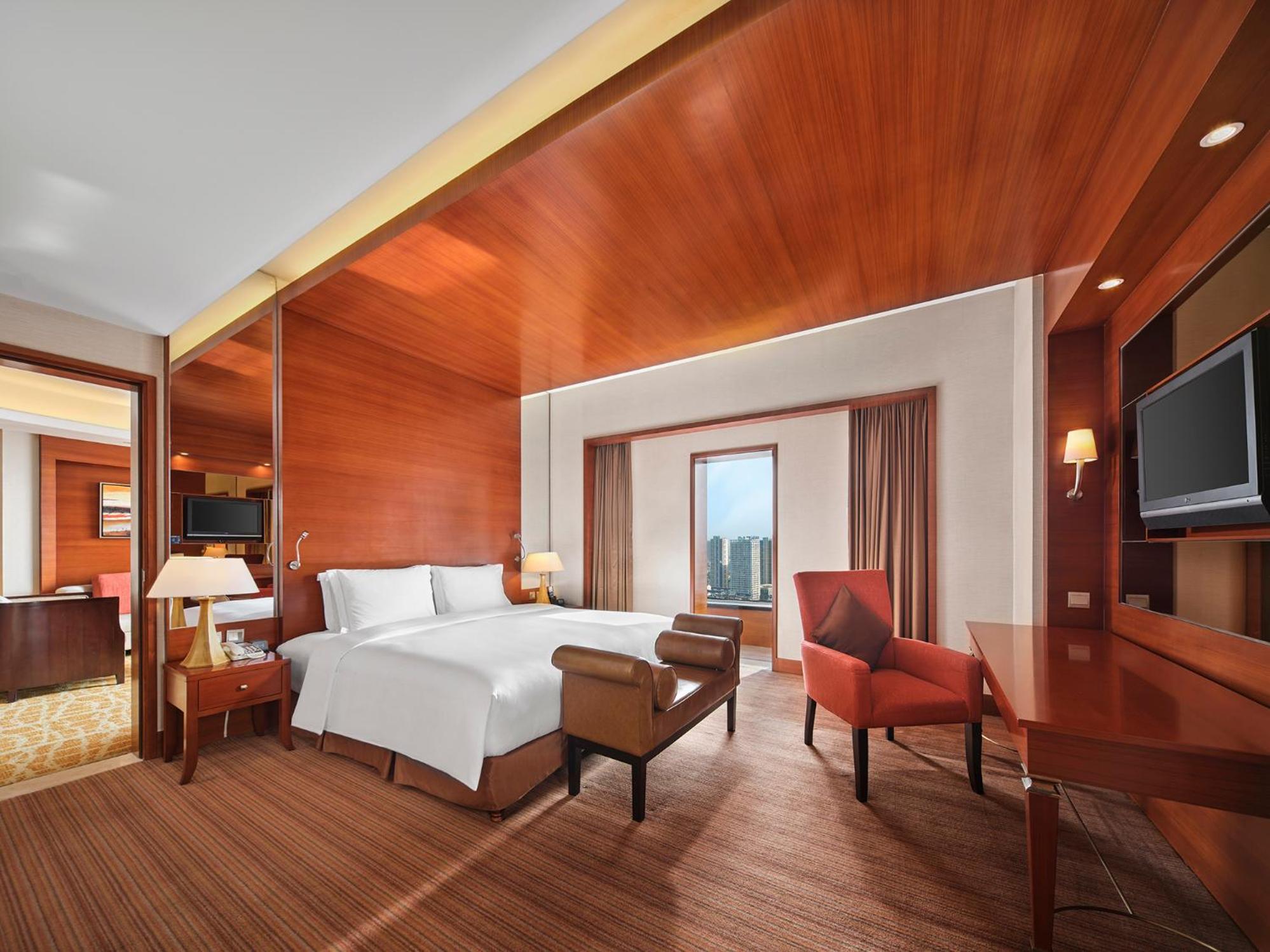 Premium Suite - Photo 2
