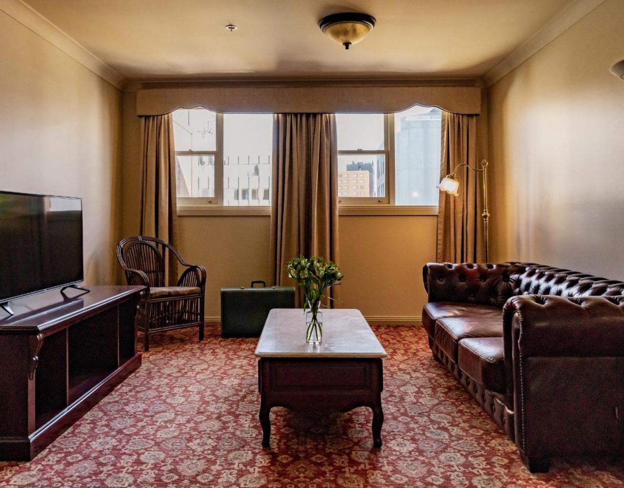 Executive Suite with Free High Speed WiFi - Photo 7