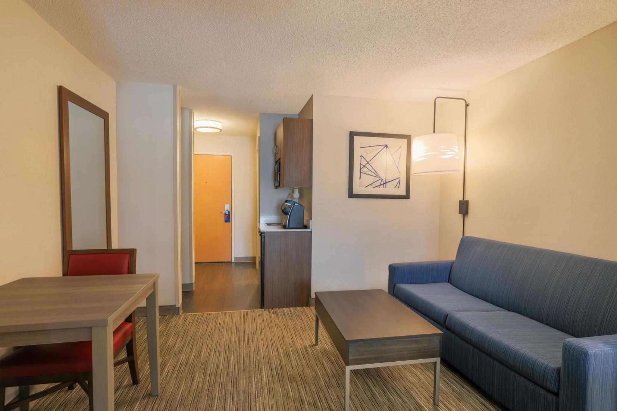 King Suite with Sofa Bed - Photo 6