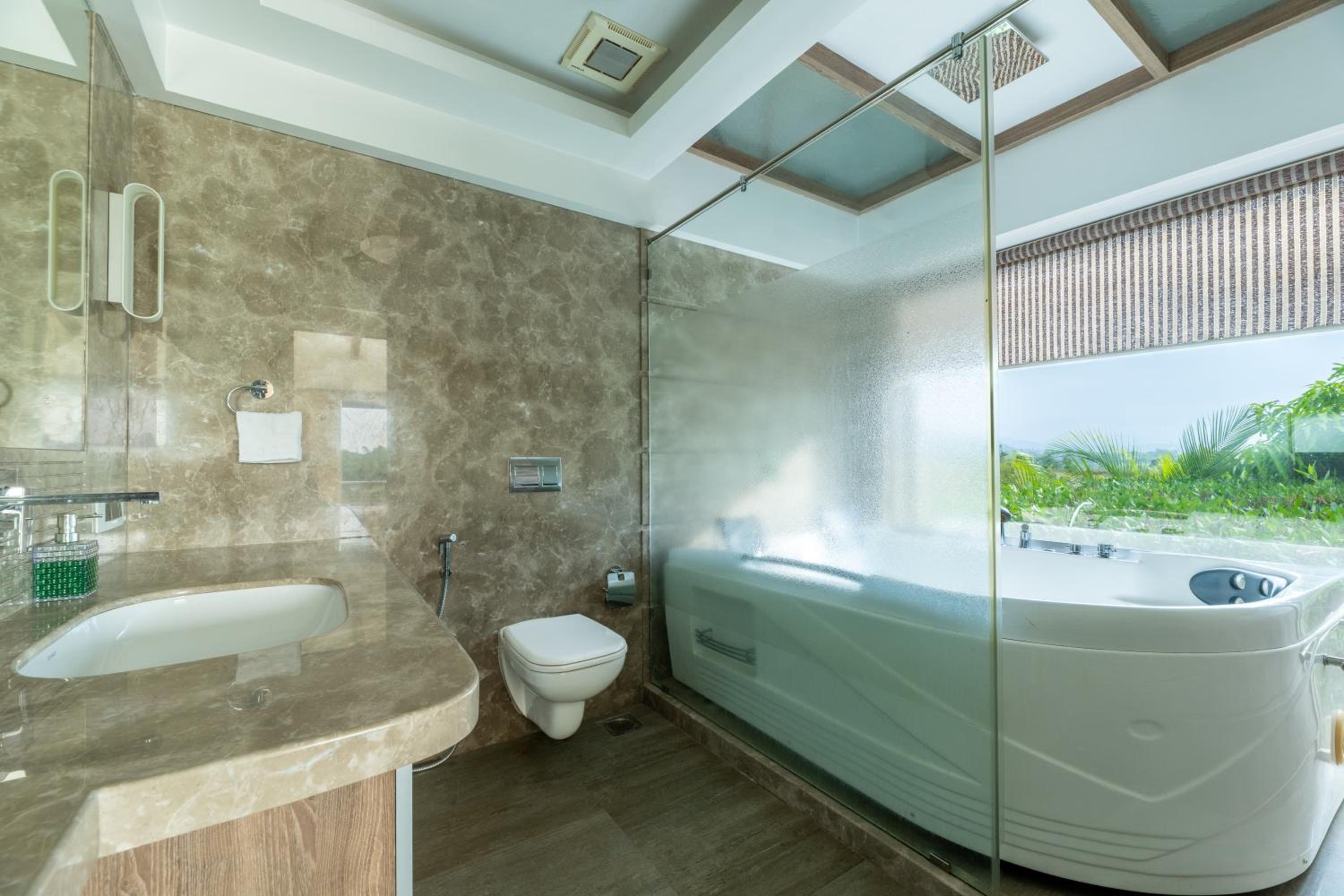 Three-Bedroom Villa photo 2