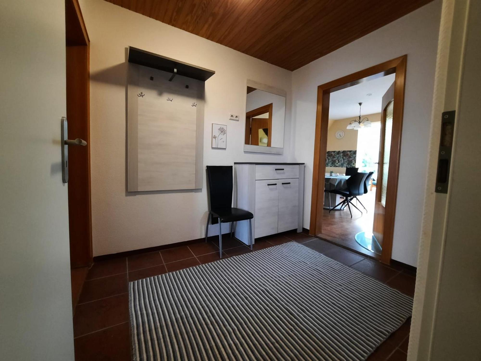 Apartment photo 2