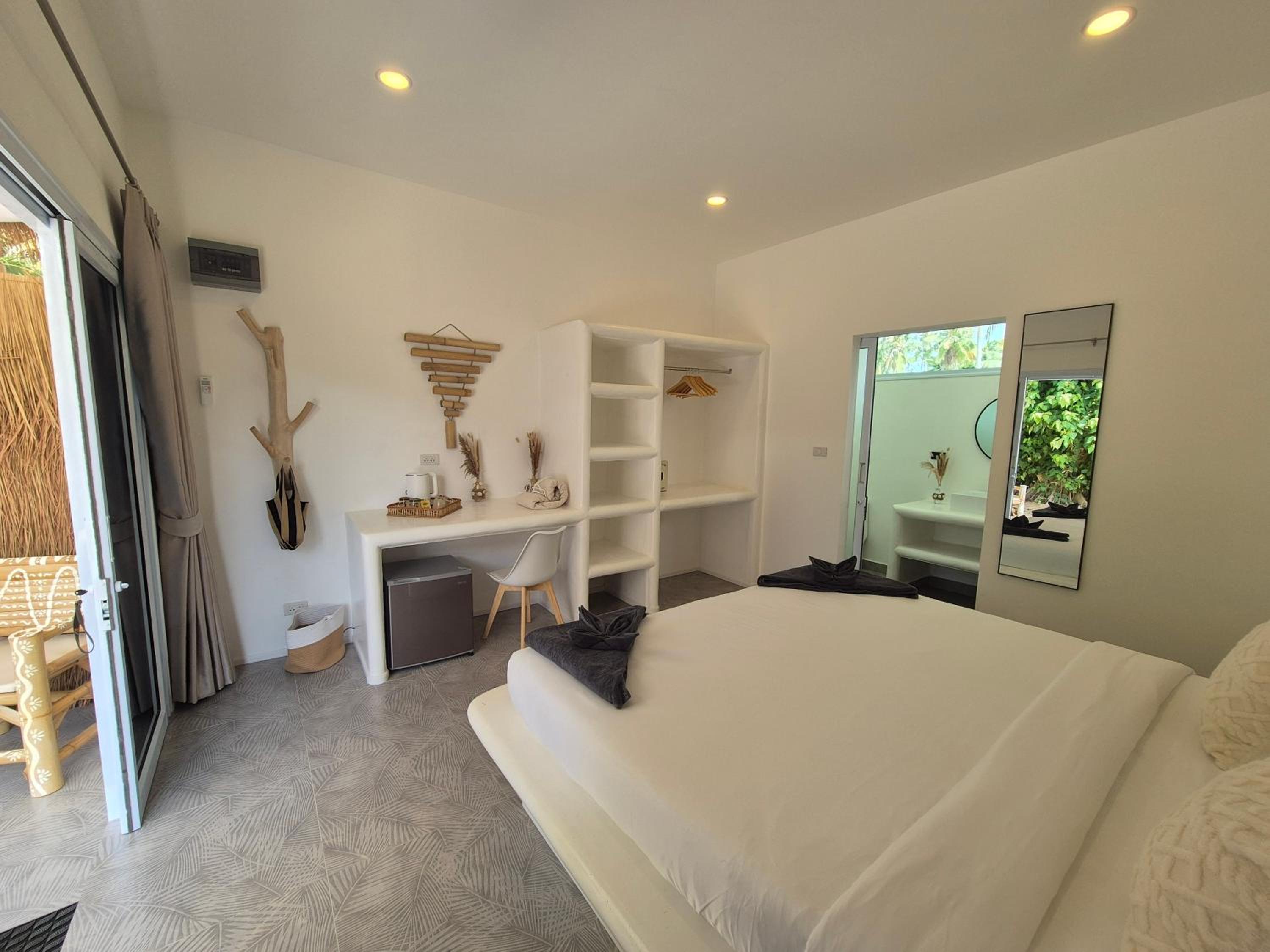 Deluxe Bungalow with Garden View - Photo 1